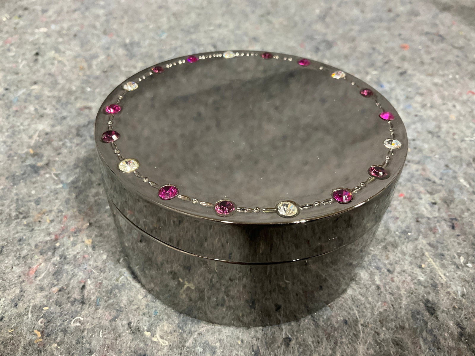 Swarovski Trinket Box (2in tall): Swarovski Trinket Box (2in tall)