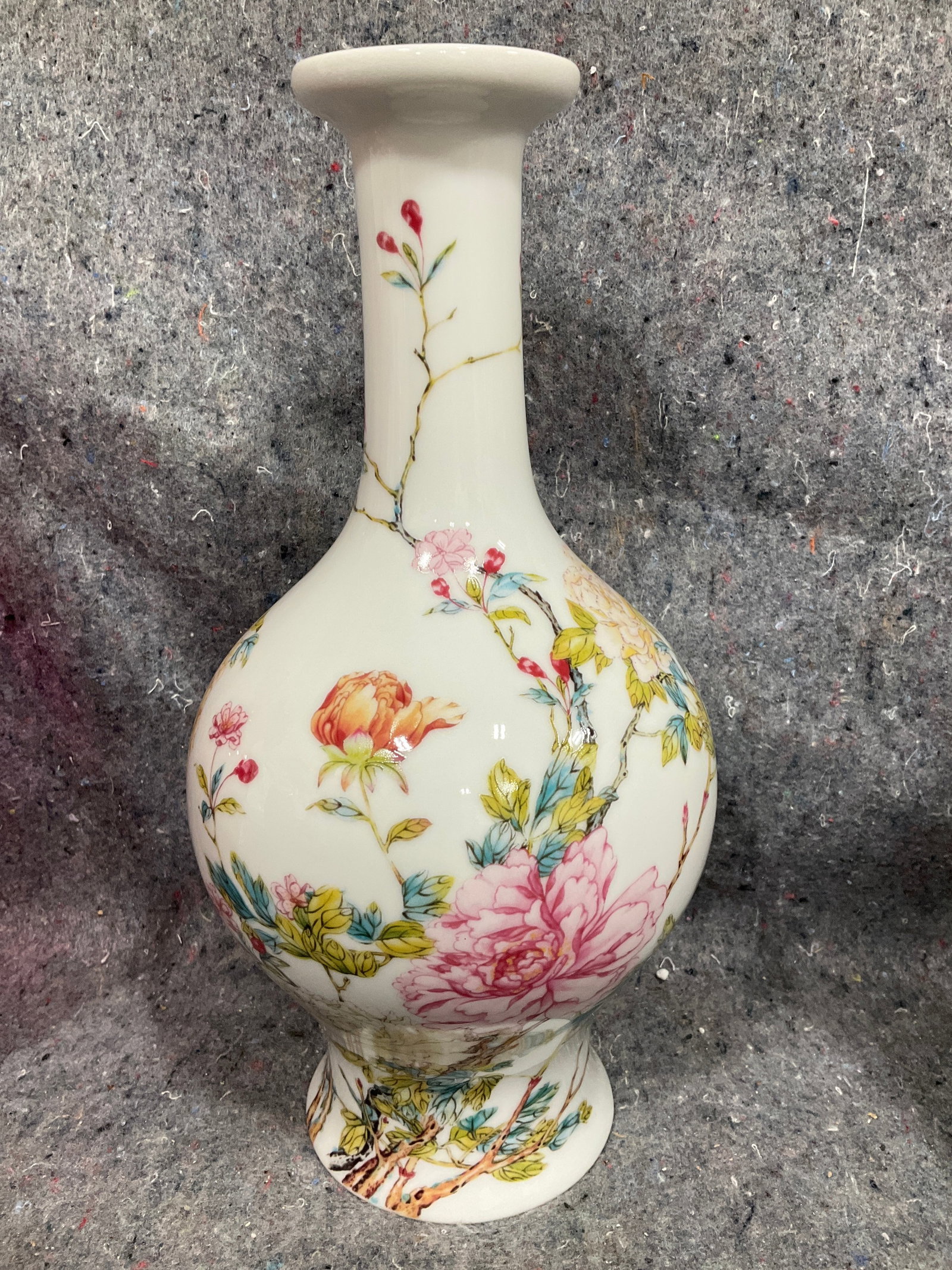 Lenox Ceramic 'Peony Vase' (11in Tall) (1 of 1)