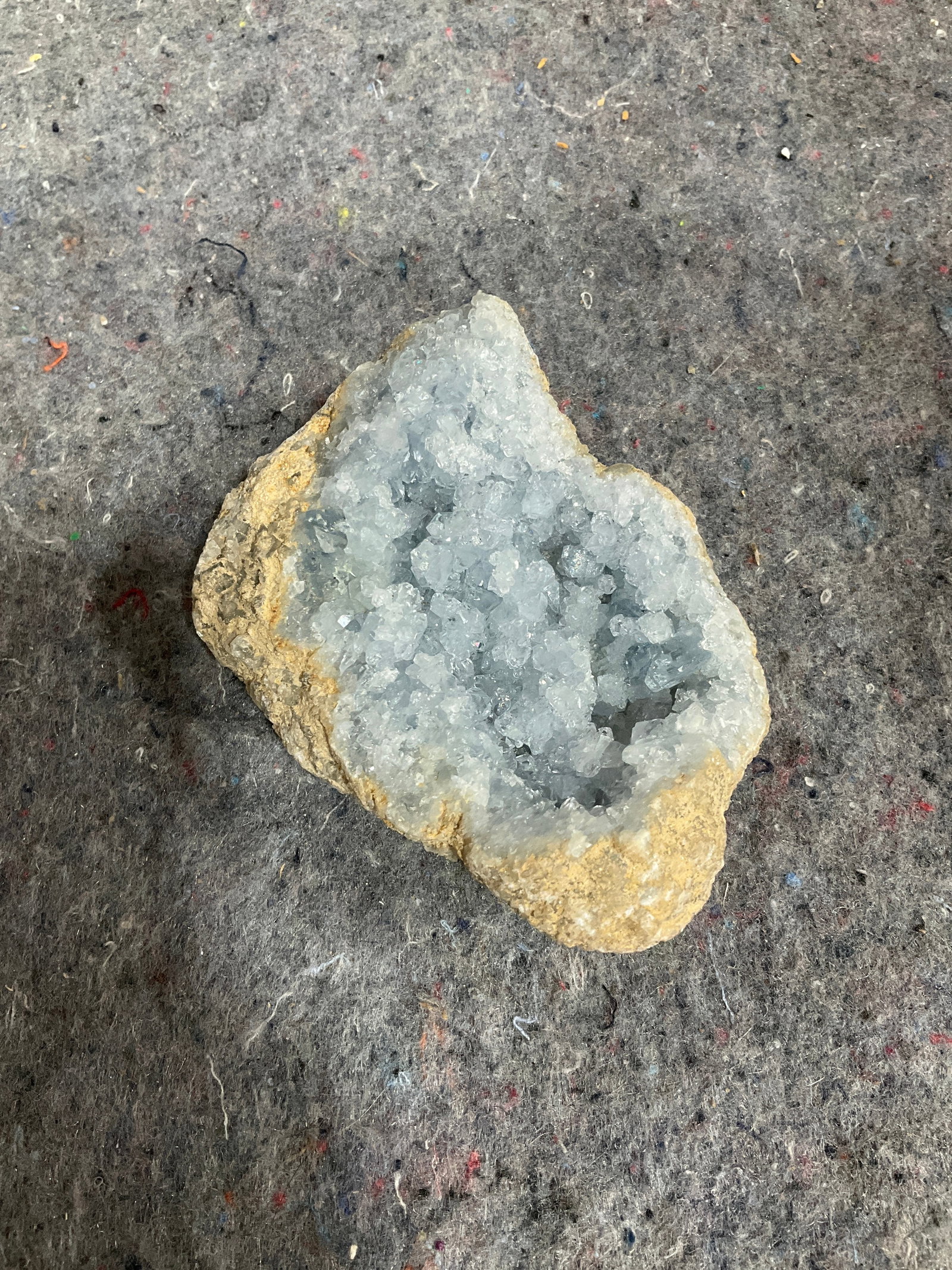 Celestine crystal geode (1 of 1)