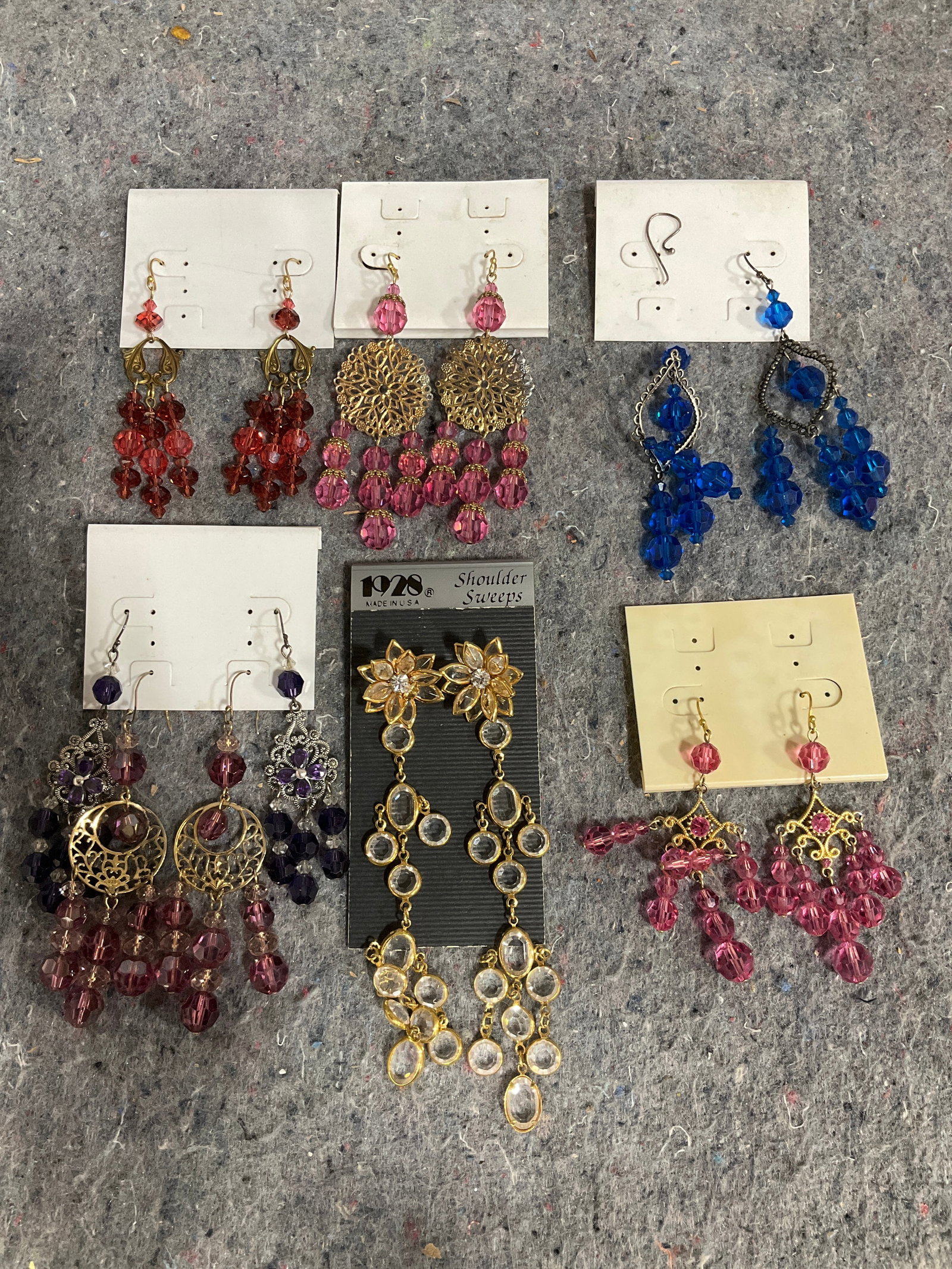 Costume earrings (1 of 1)