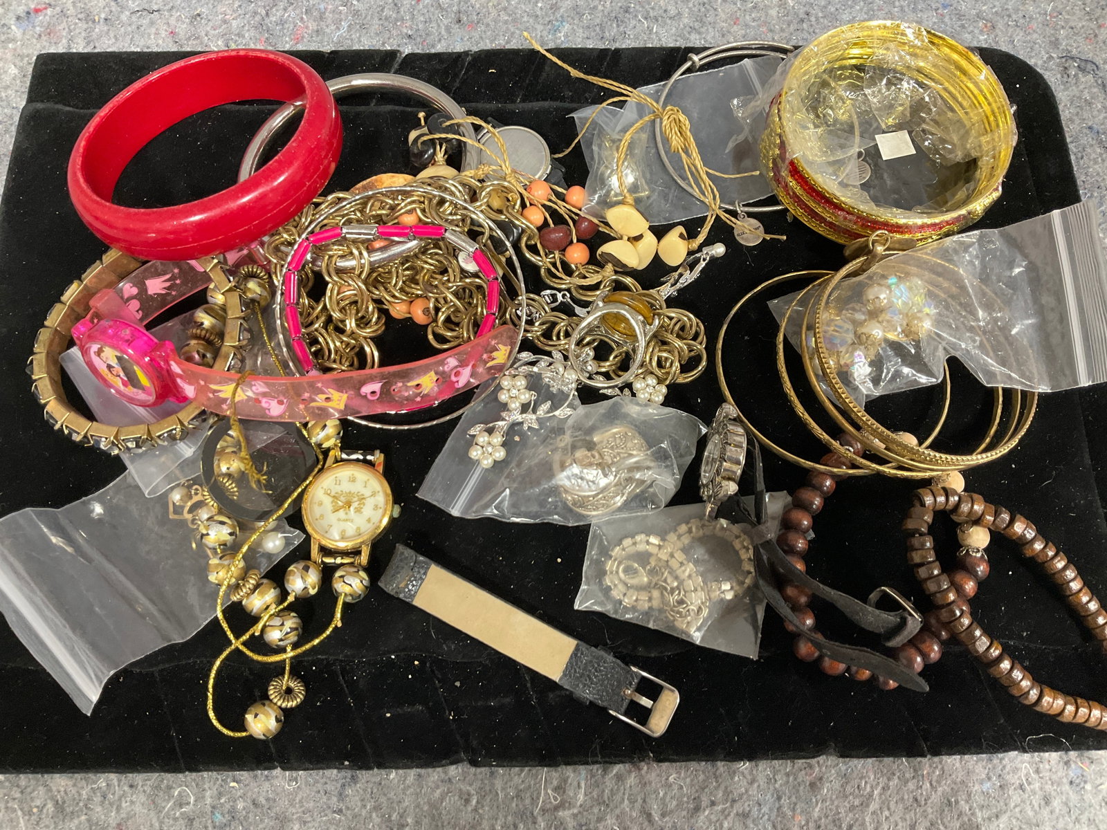 1970s costume jewelry: 1970s costume jewelry