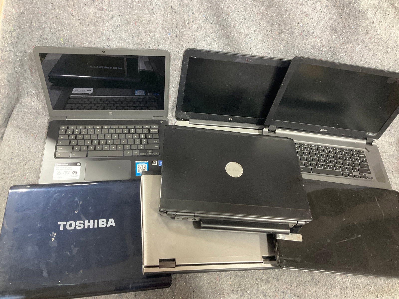 Various Laptops - not tested *unknown working condition*: Various Laptops - not tested *unknown working condition*