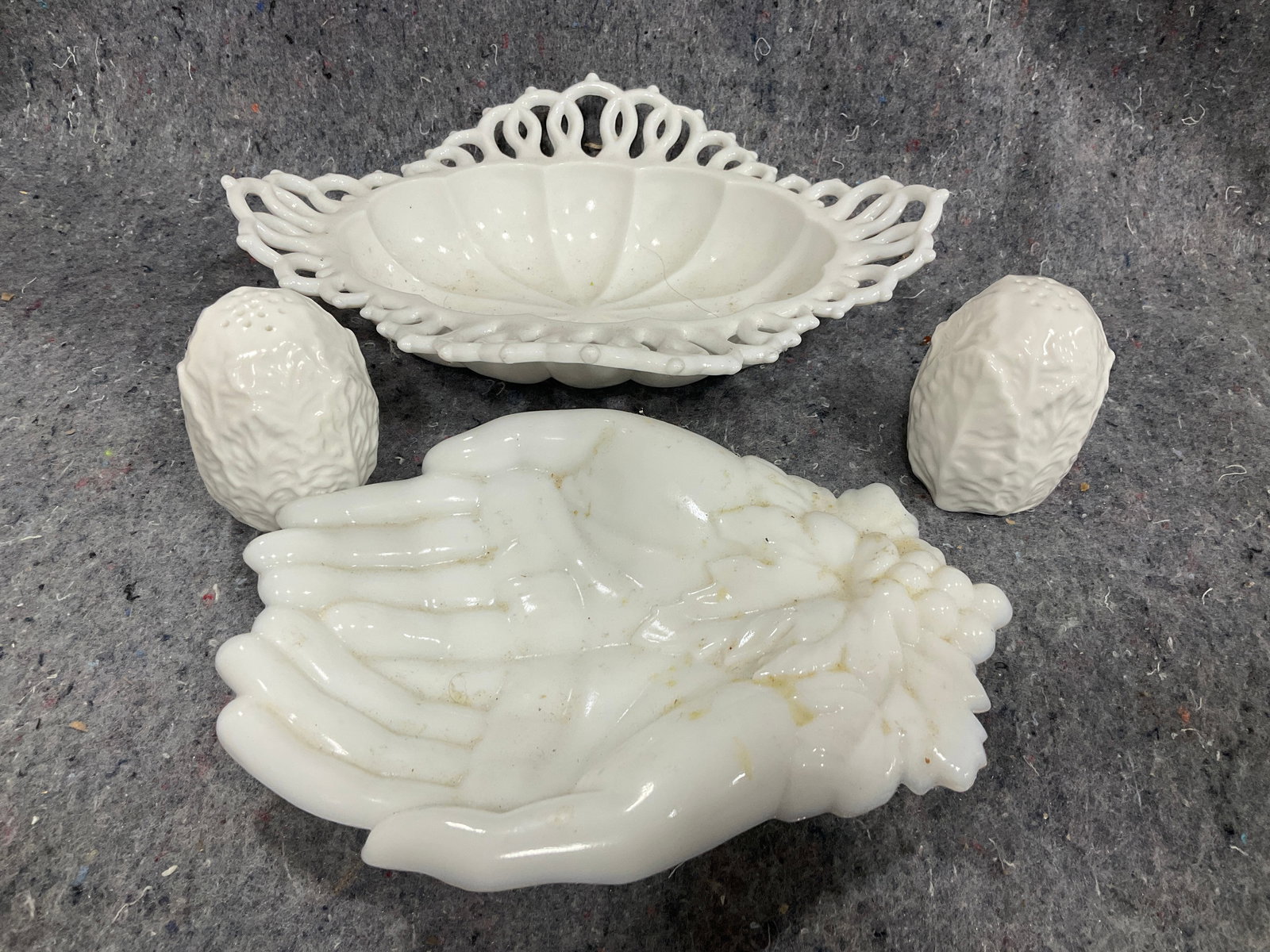 Wedgwood salt/pepper shakers and milk glass items(tallest 3in) (1 of 1)