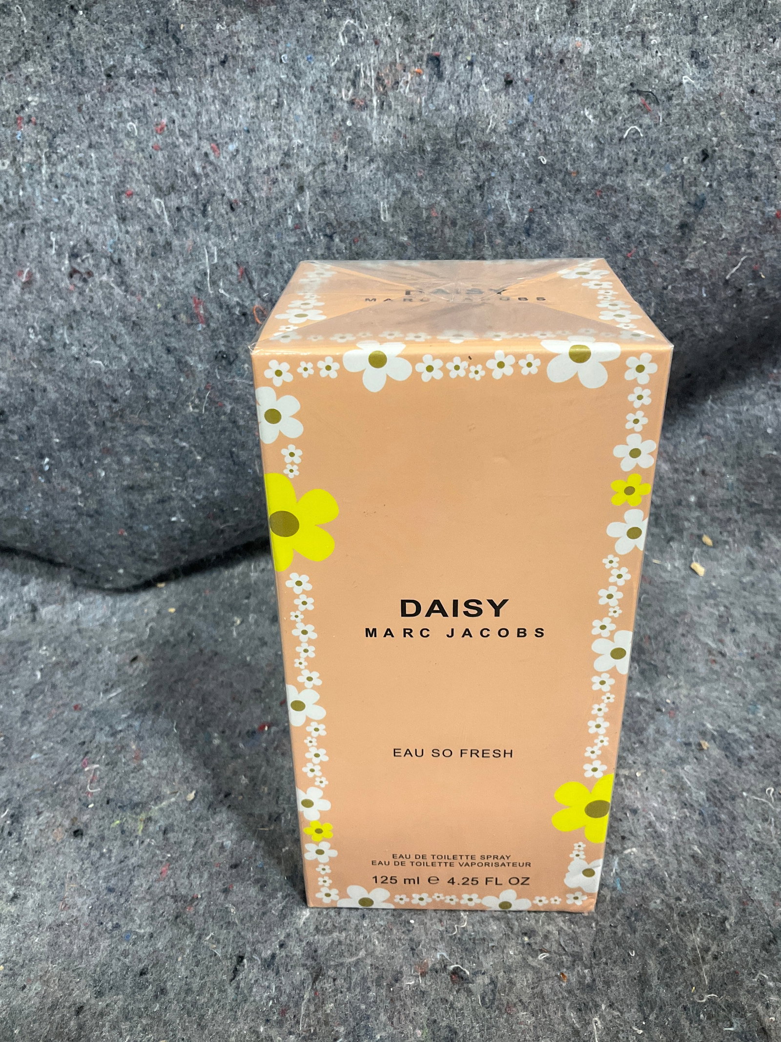 Daisy Marc Jacobs Toilette Spray (4.25 Fl Oz) *sealed* (1 of 1)