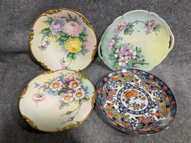 Vintage collectible plates(10.5in longest)
