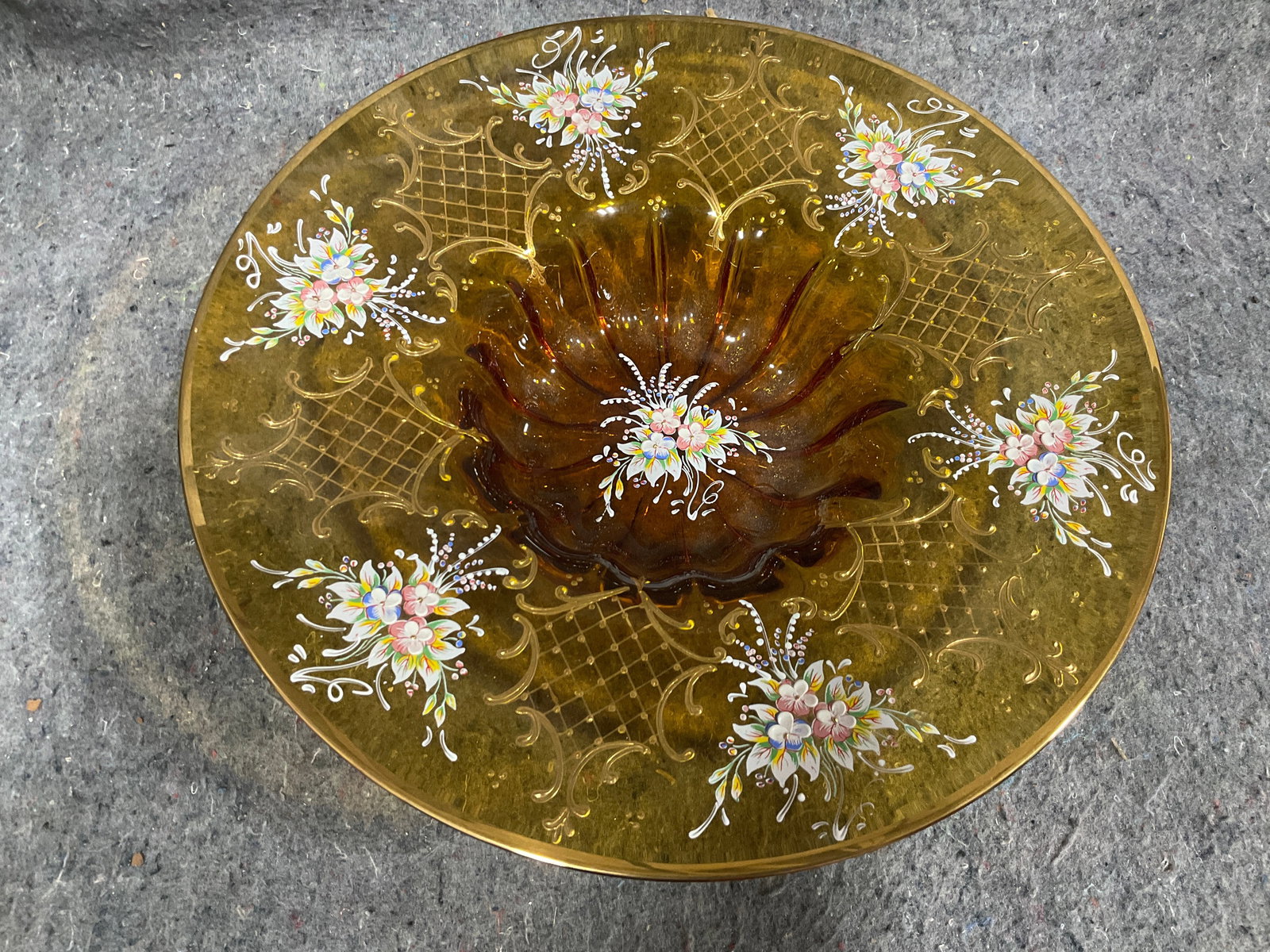 Fenton carnival glass marigold colored bowl(2.5in tall, 12.5in across) (1 of 1)