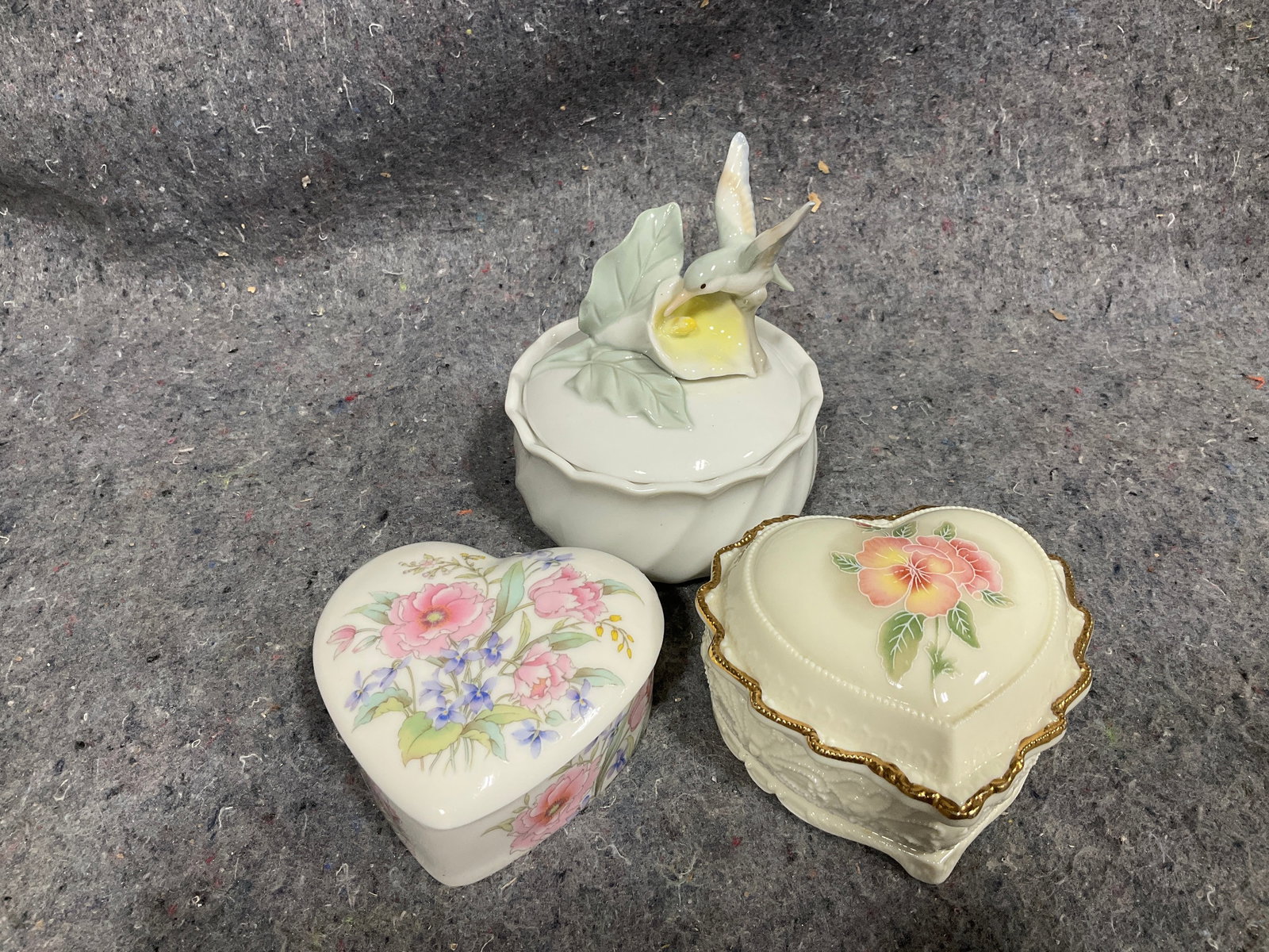 Ceramic trinket boxes(Heritage House and more-5in tall) (1 of 1)