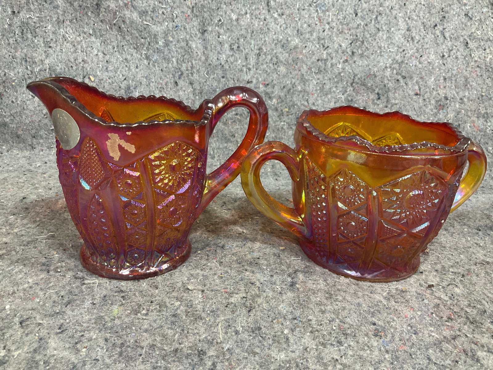 Vintage Indiana Glass Creamer and Sugar Set (Tallest - 5in): Vintage Indiana Glass Creamer and Sugar Set (Tallest - 5in)