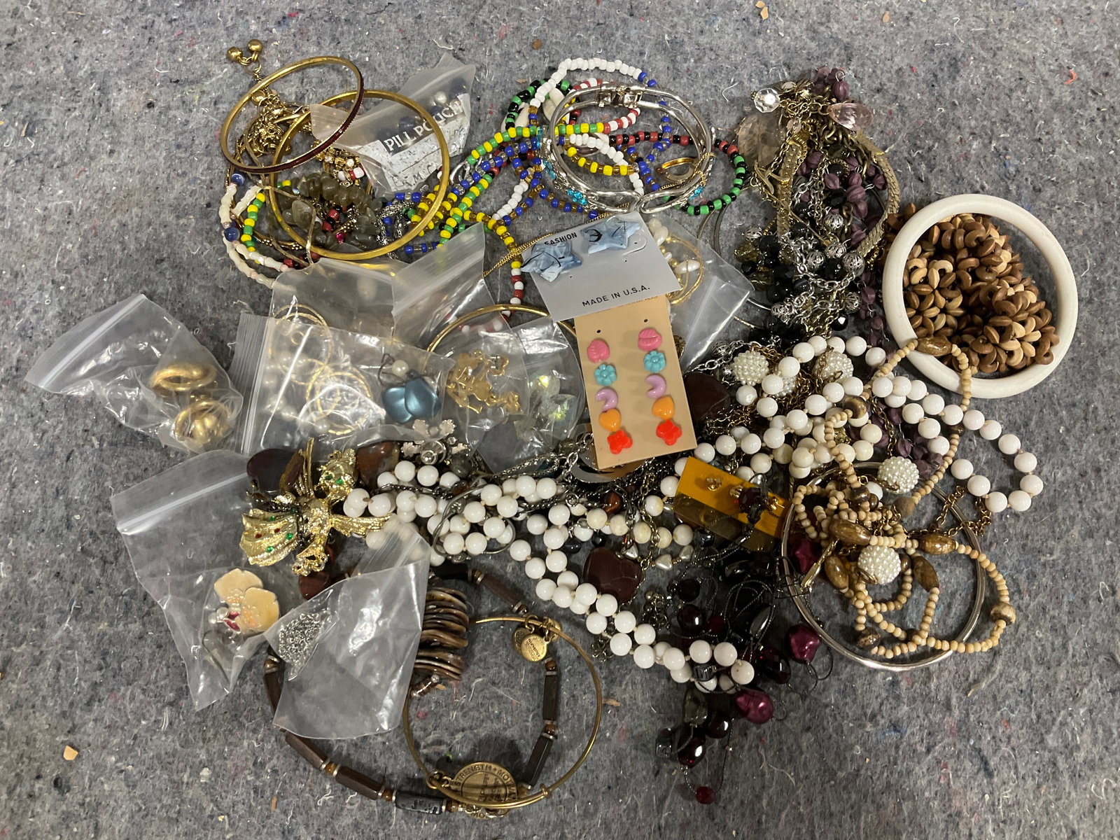 Vintage costume jewelry (1 of 1)