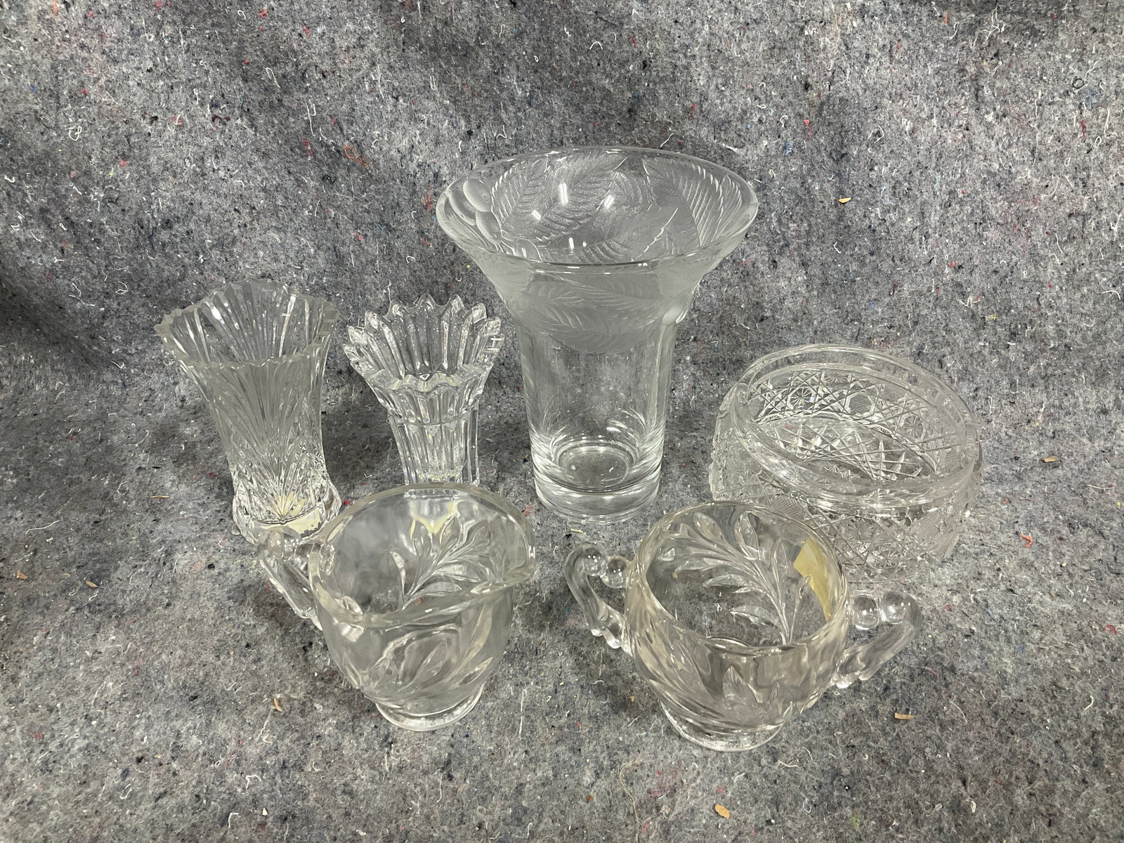 Crystal glasses and more(tallest 7in): Crystal glasses and more(tallest 7in)