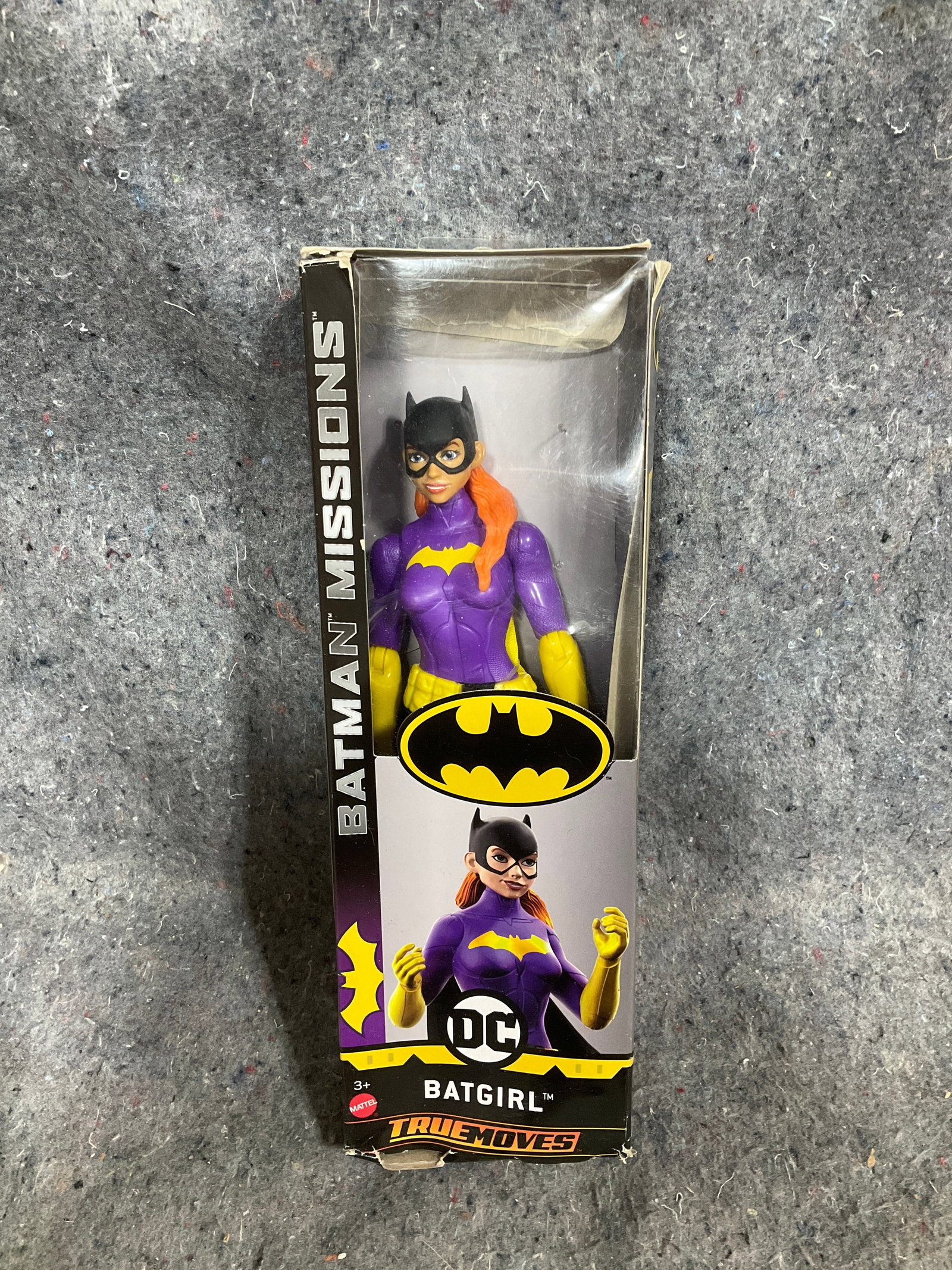 DC Batgirl collectible figure*new in package*: DC Batgirl collectible figure*new in package*