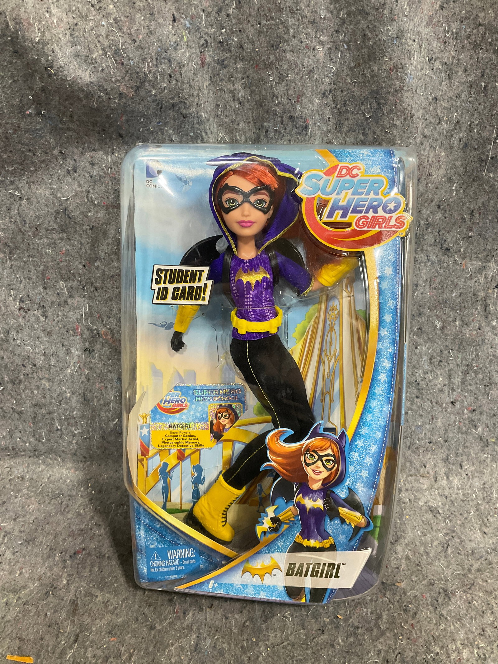 DC Batgirl collectible figure*new in package*: DC Batgirl collectible figure*new in package*