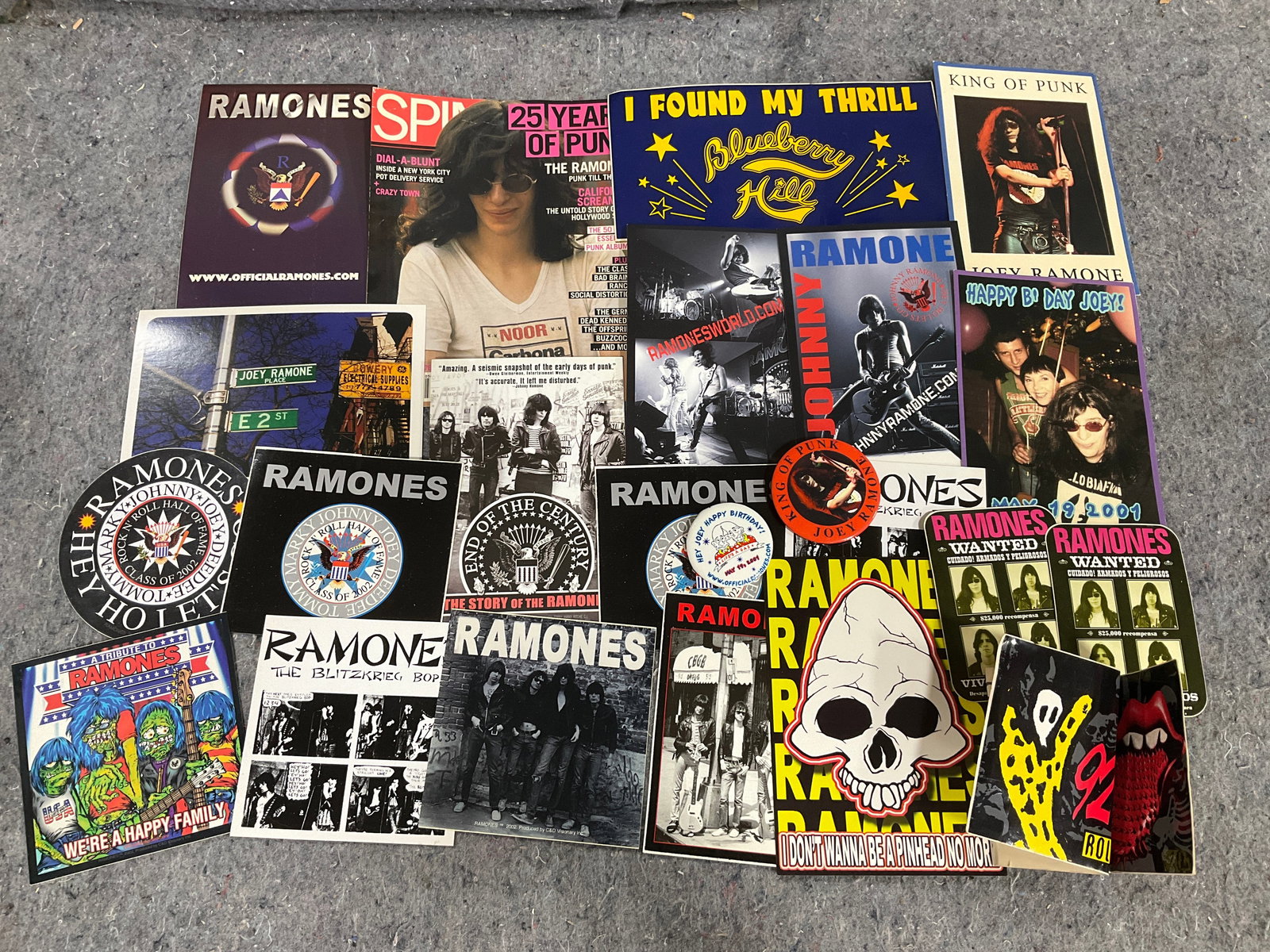Vintage rock ephemera(mostly Ramones): Vintage rock ephemera(mostly Ramones)