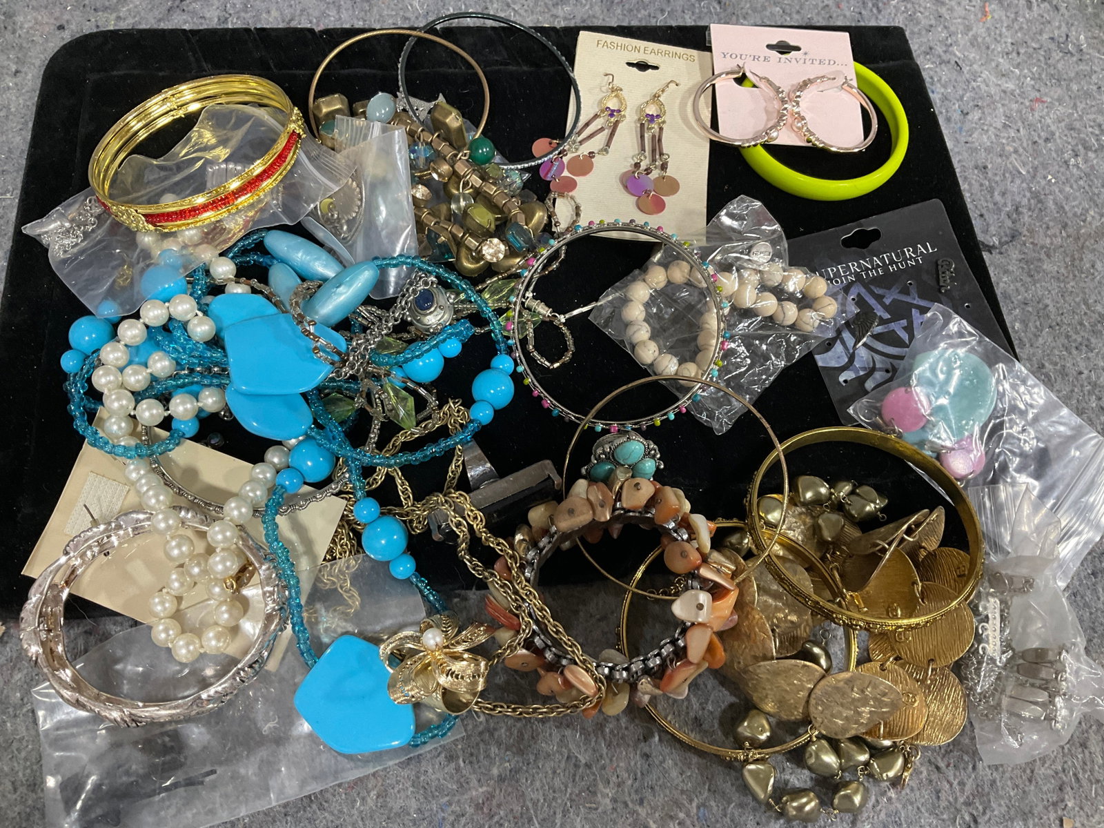 Various Costume Jewelry: Various Costume Jewelry