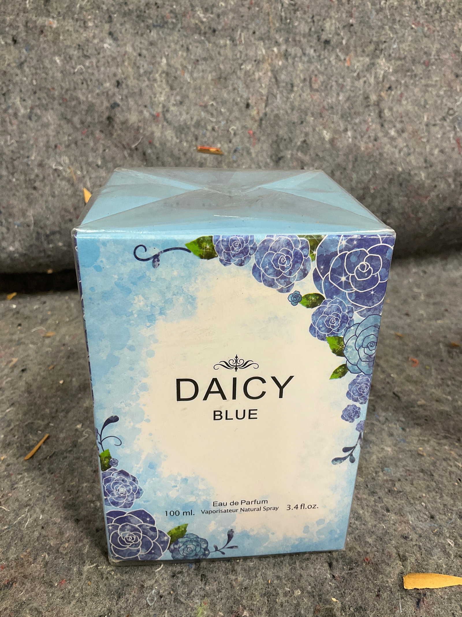 Daicy Blue eau de parfum*sealed, 3.4fl.oz.*: Daicy Blue eau de parfum*sealed, 3.4fl.oz.*