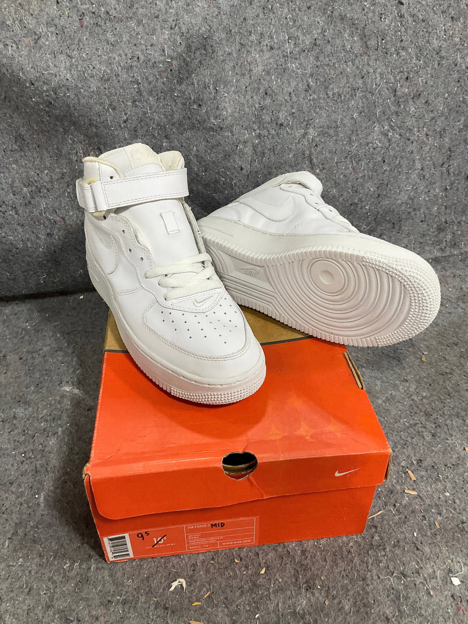 Nike Air Force 1 Mid Sneakers - White (Size: 9.5) (1 of 1)