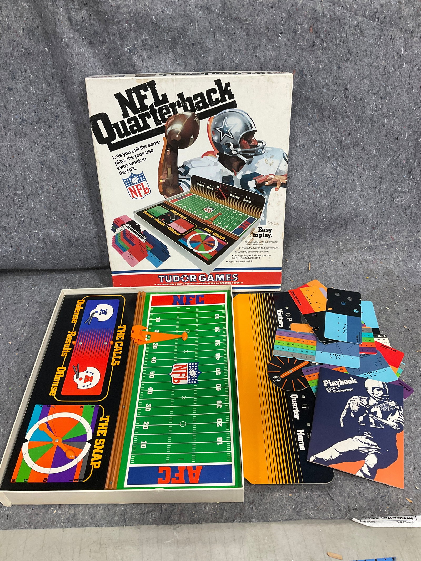 Vintage NFL Quarterback game (1 of 1)