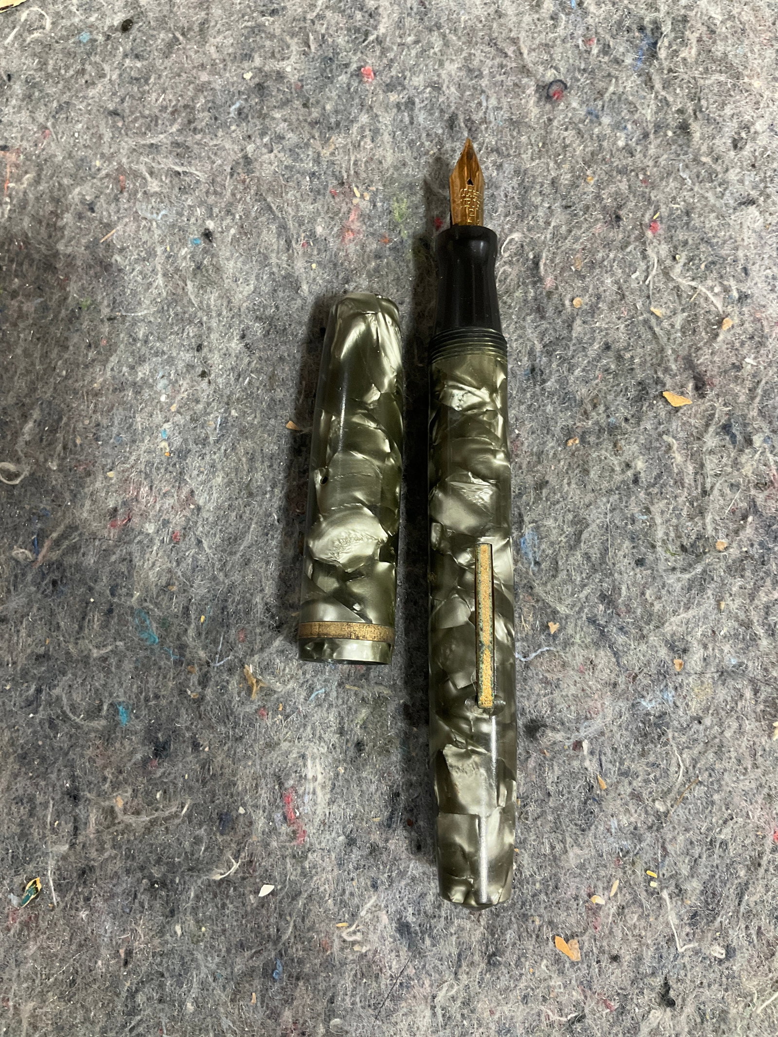Wahl Oxford by Eversharp fountain oen with 14k mathcing nib: Wahl Oxford by Eversharp fountain oen with 14k mathcing nib