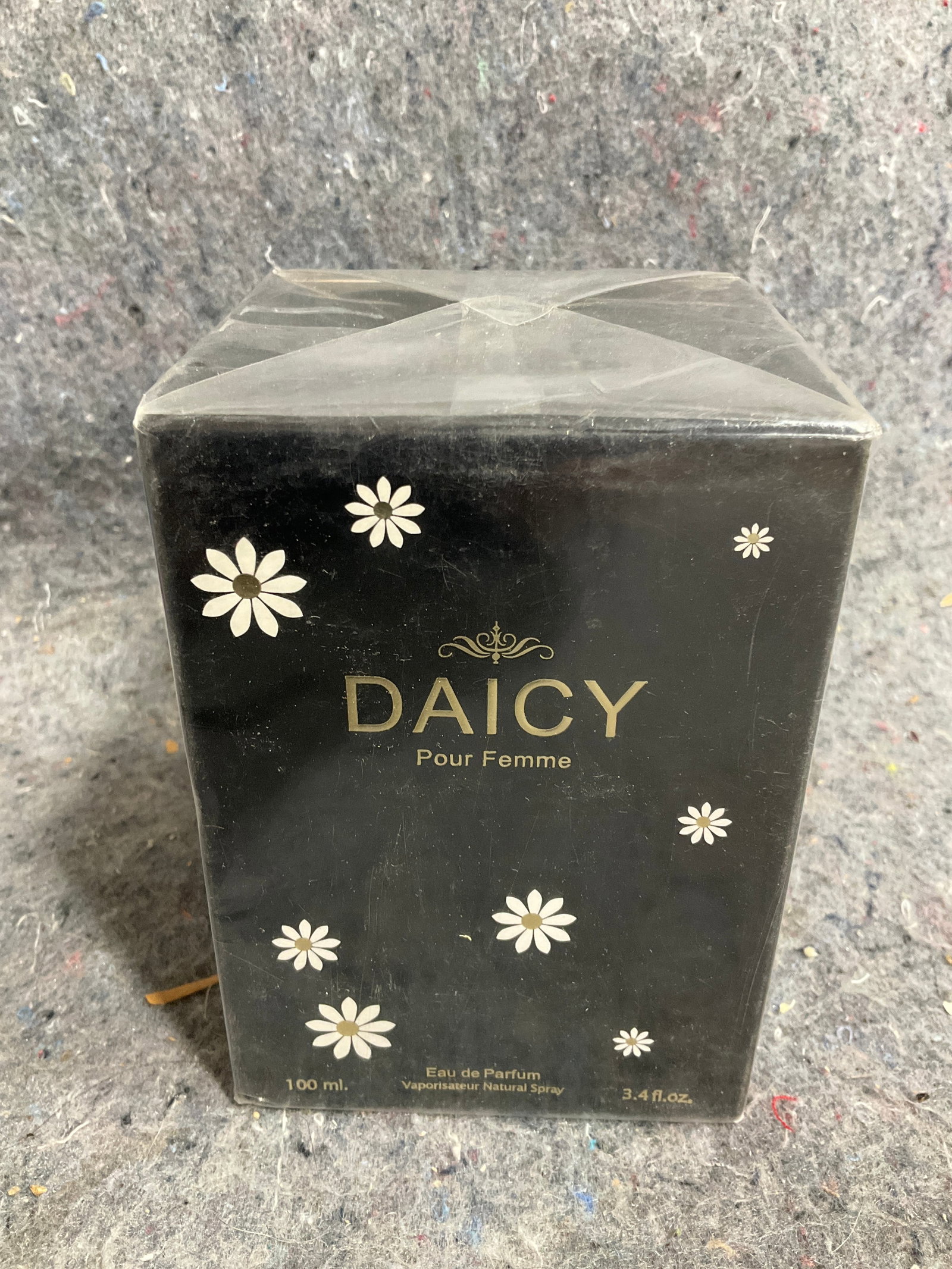 Daicy eau de parfum*sealed, 3.4fl.oz.*: Daicy eau de parfum*sealed, 3.4fl.oz.*