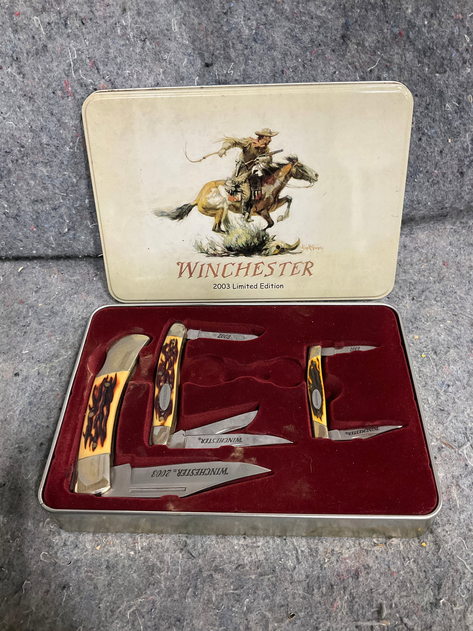 Winchester Pocket Knife Set: Winchester Pocket Knife Set