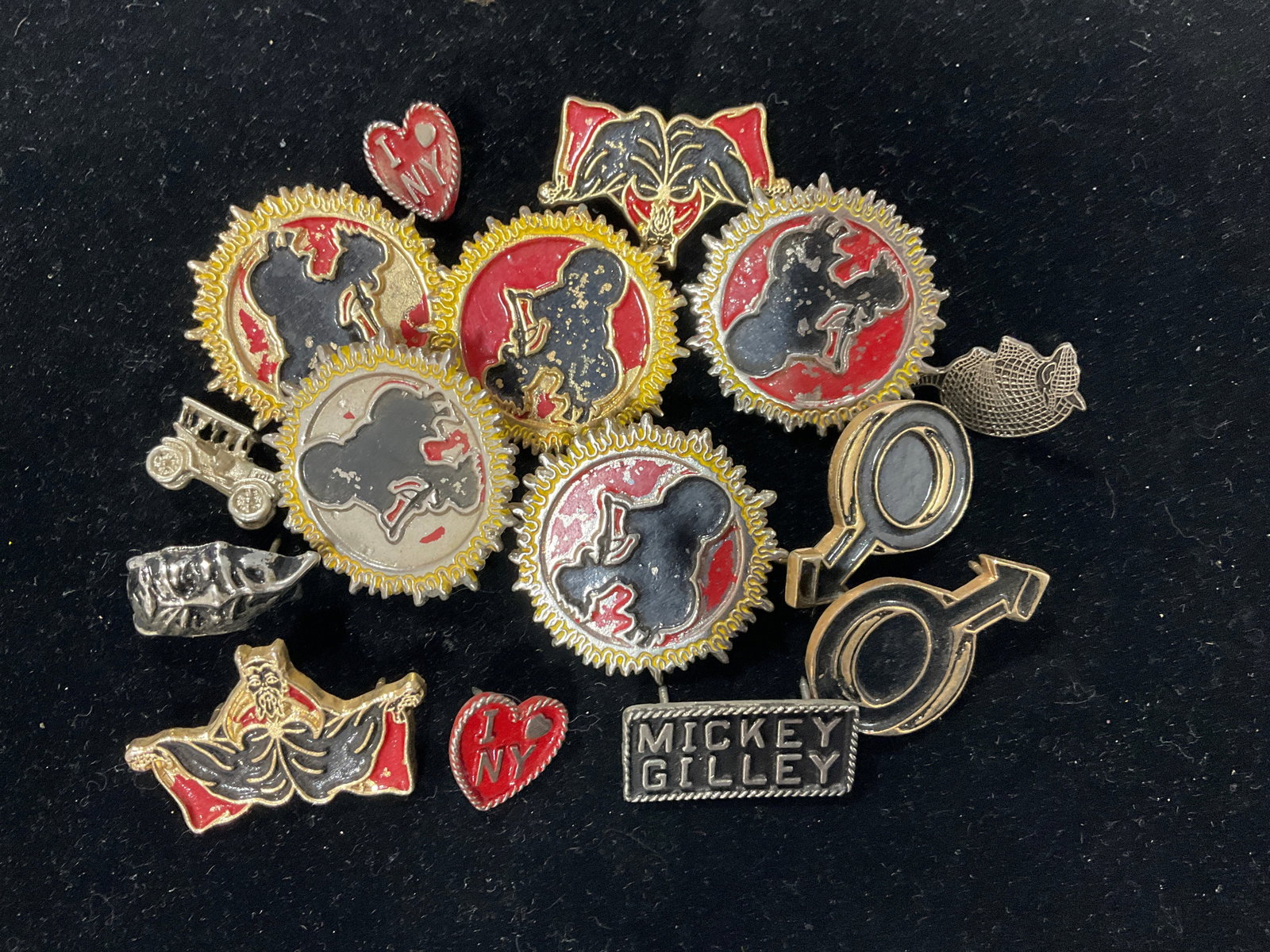 Vintage Pins (1 of 1)