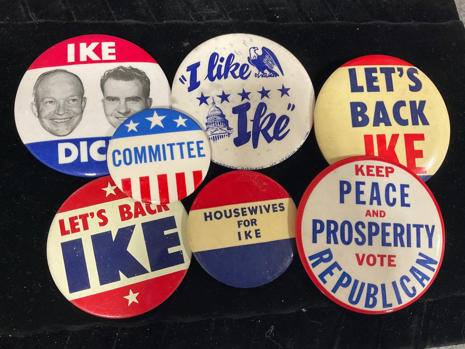 Eisenhower Political Buttons: Eisenhower Political Buttons