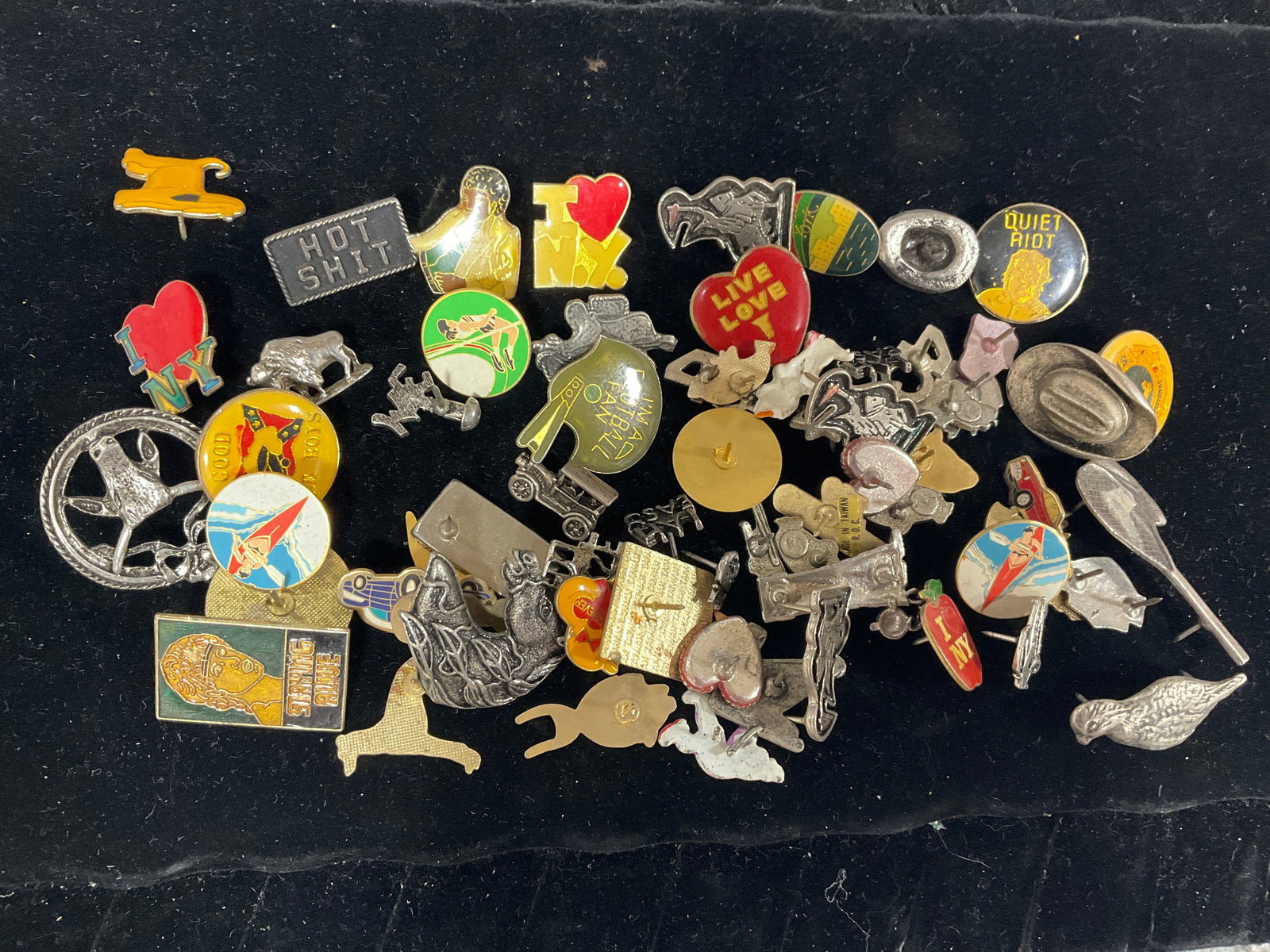 Vintage 1970s/1980s pins: Vintage 1970s/1980s pins