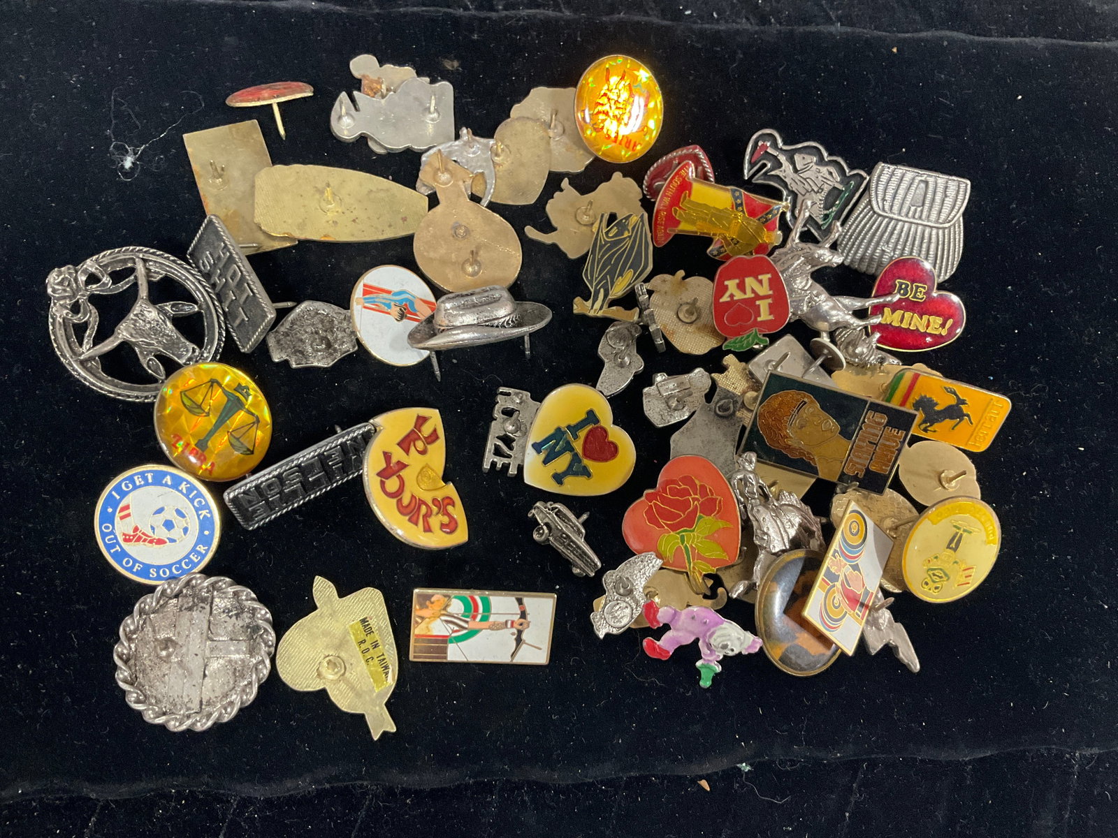 Vintage 1970s/1980s pins: Vintage 1970s/1980s pins