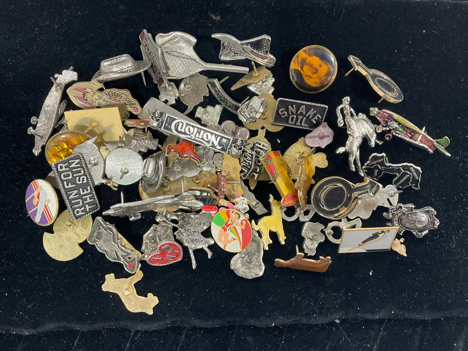 Vintage 1970s/1980s pins: Vintage 1970s/1980s pins