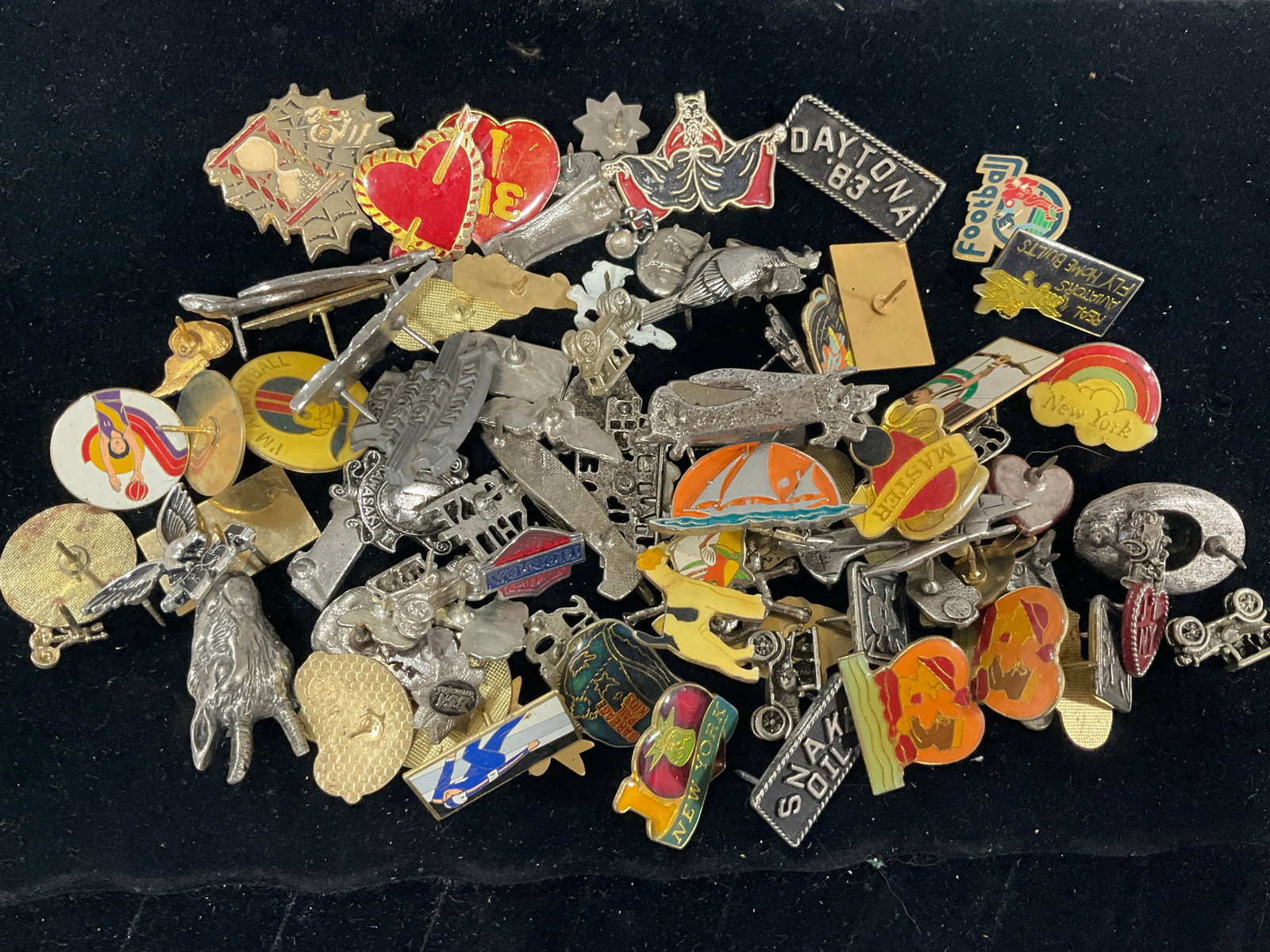 Vintage Pins (1 of 1)
