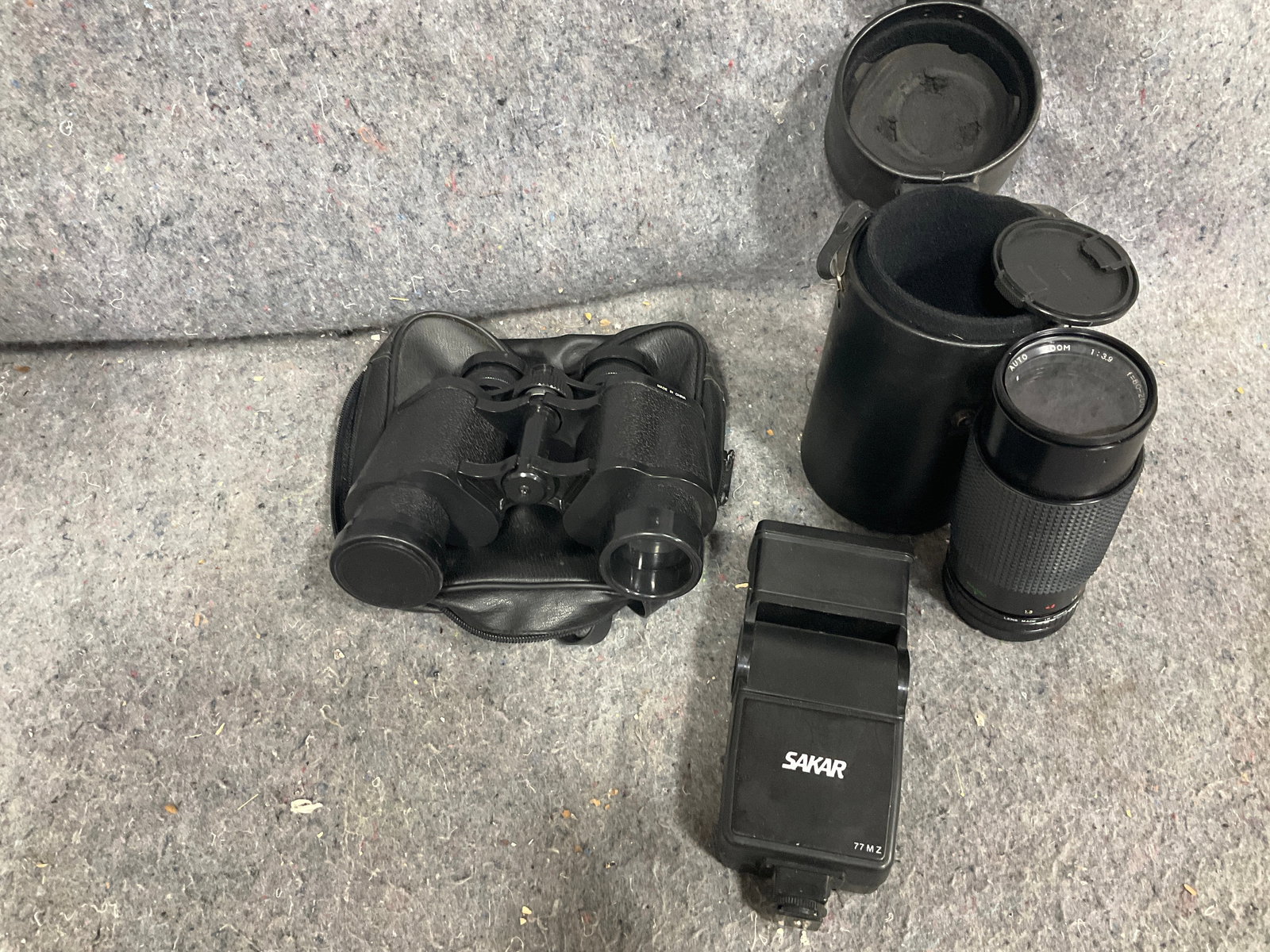 Bincolars, camera lens, flash attachment, and more: Bincolars, camera lens, flash attachment, and more