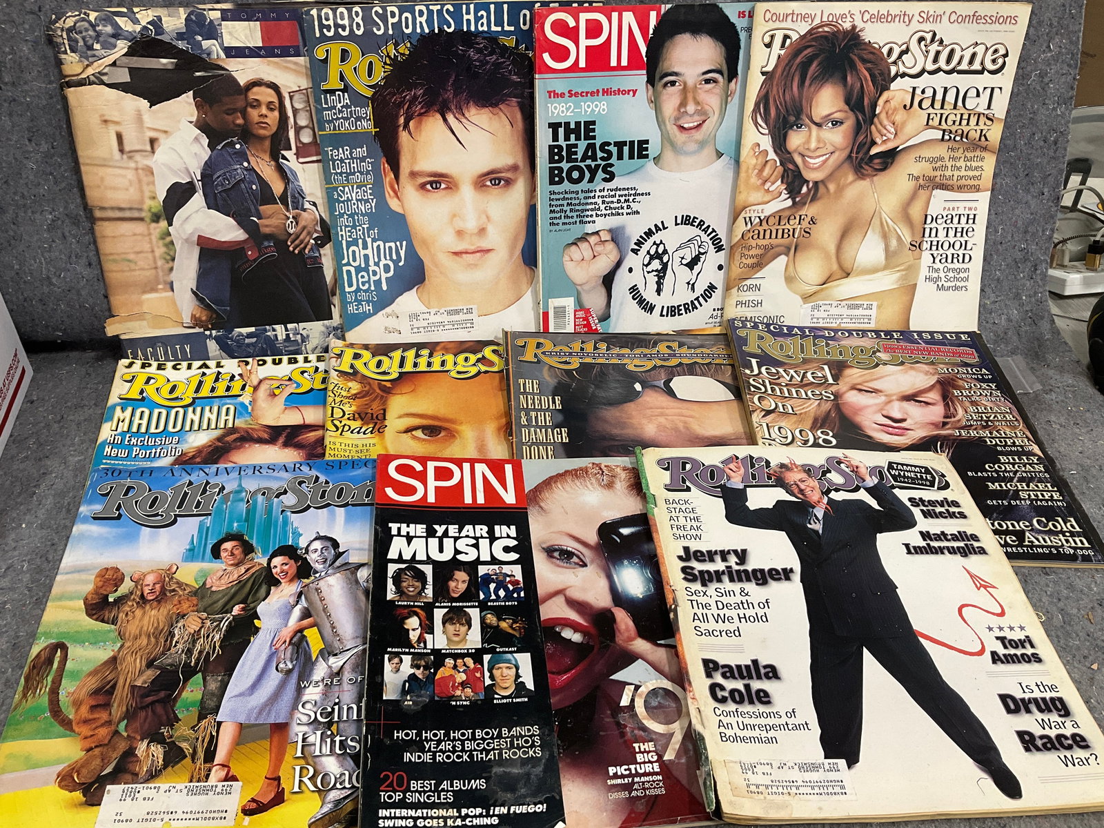 Vintage rock magazines (1 of 1)