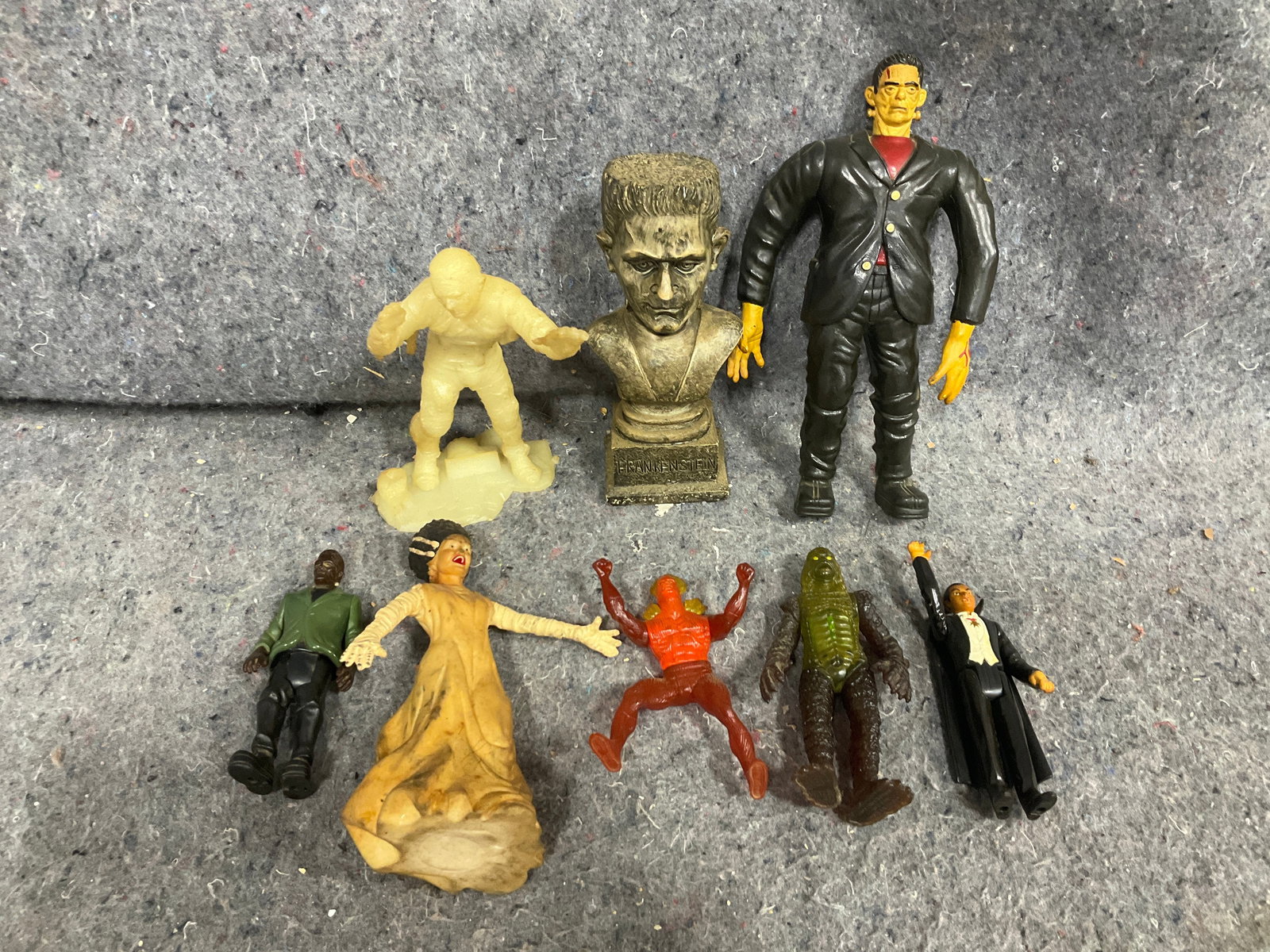 Vintage monsters collectible figures: Vintage monsters collectible figures