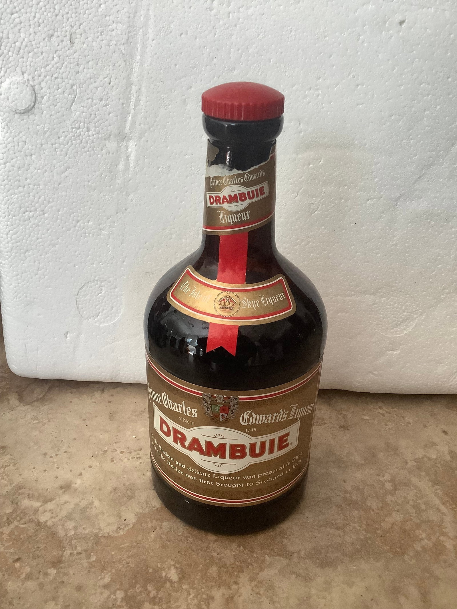 Drambuie liqueur(40%, 1L-mostly full): Drambuie liqueur(40%, 1L-mostly full)