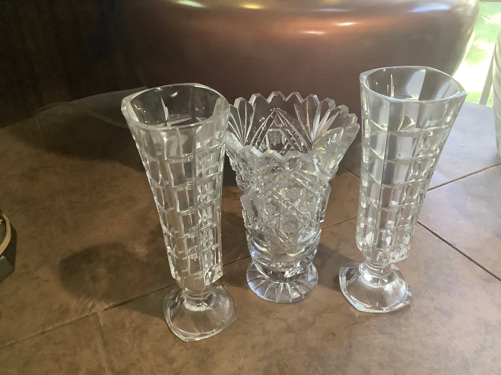 3 cut crystal vases(tallest 7in): 3 cut crystal vases(tallest 7in)