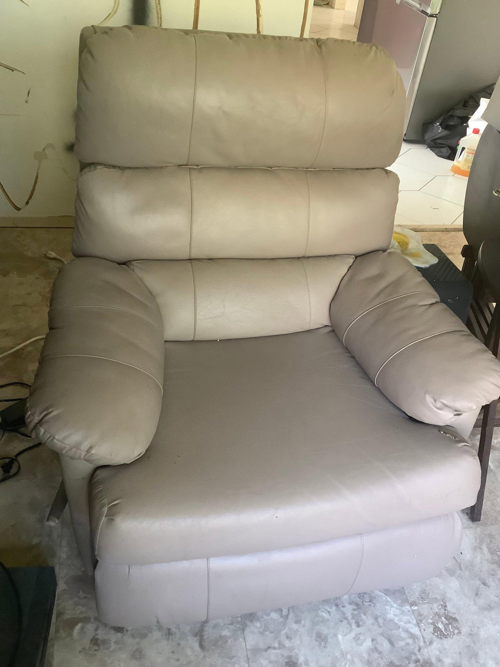 Leather rocking chair (1 of 1)