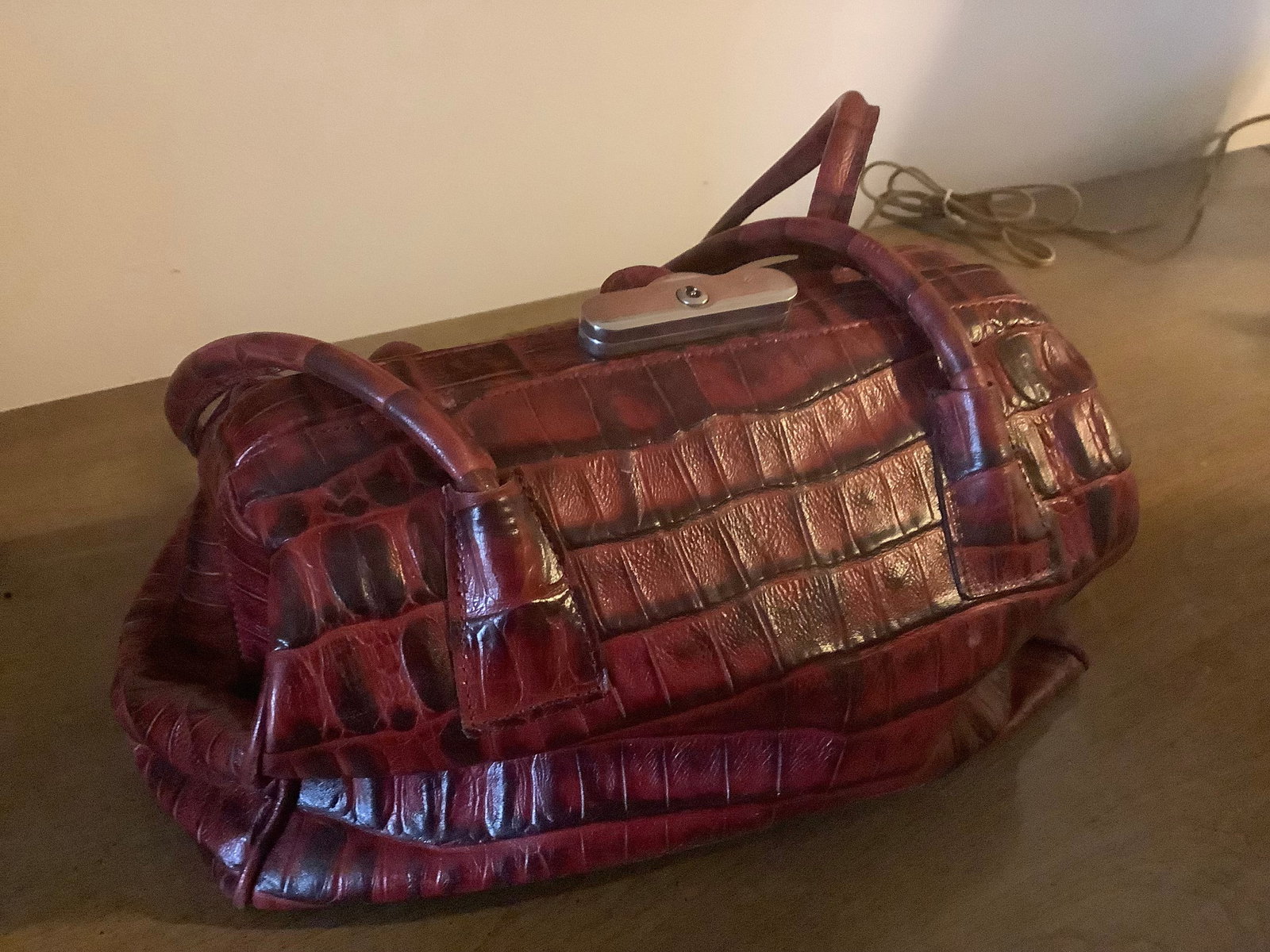 Tosca italian 1970s leather bag (1 of 1)