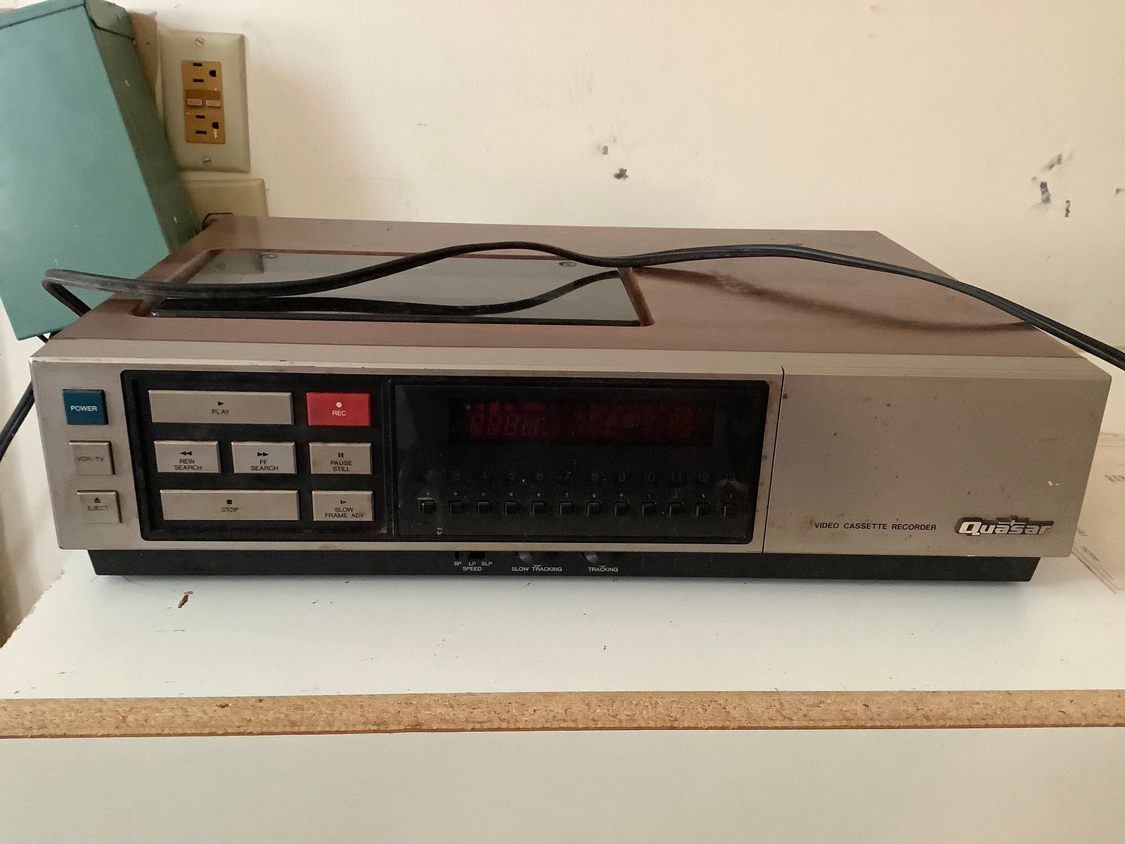 Quazar top load VCR: Quazar top load VCR
