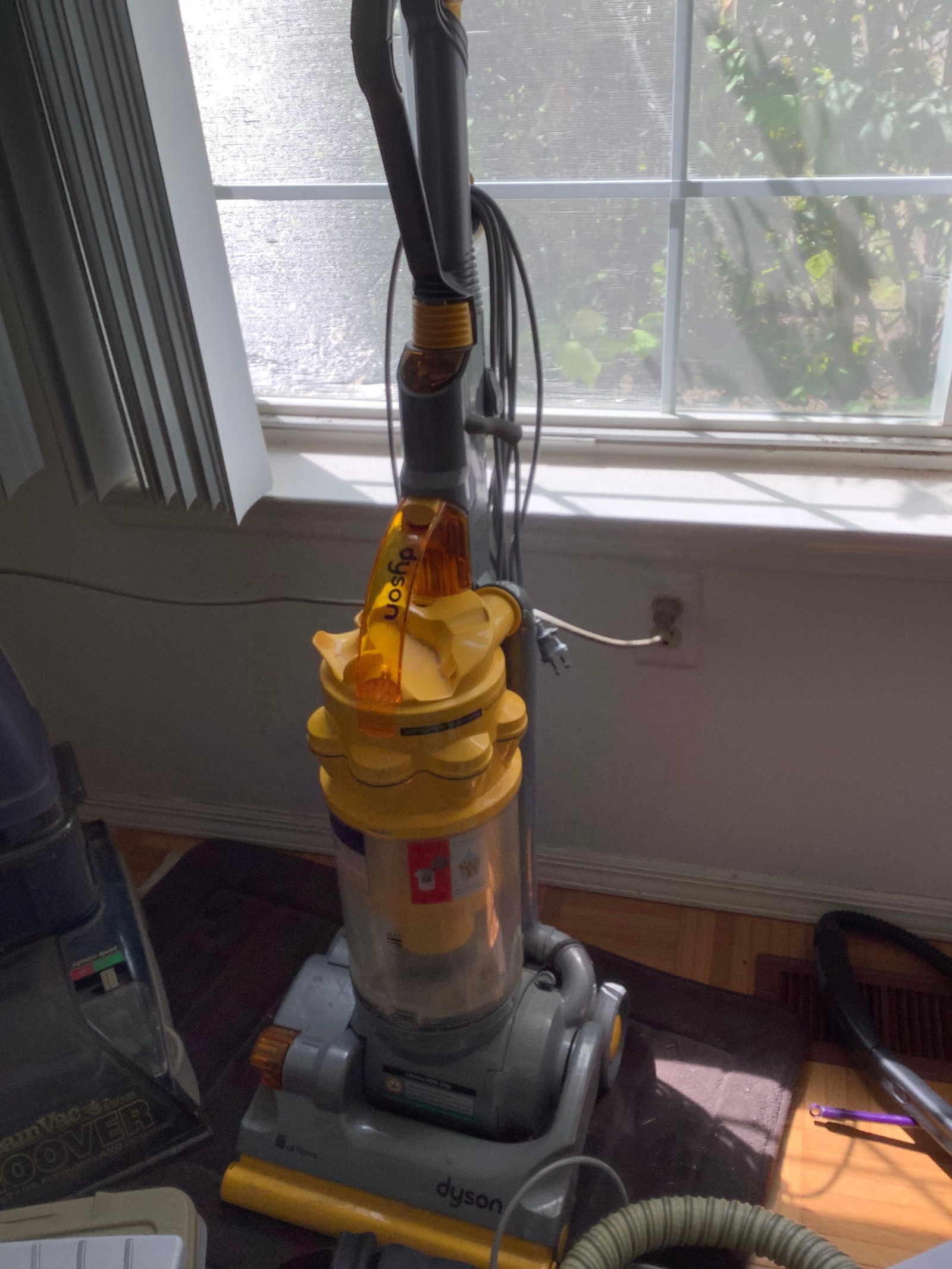 Dyson vaccuum: Dyson vaccuum