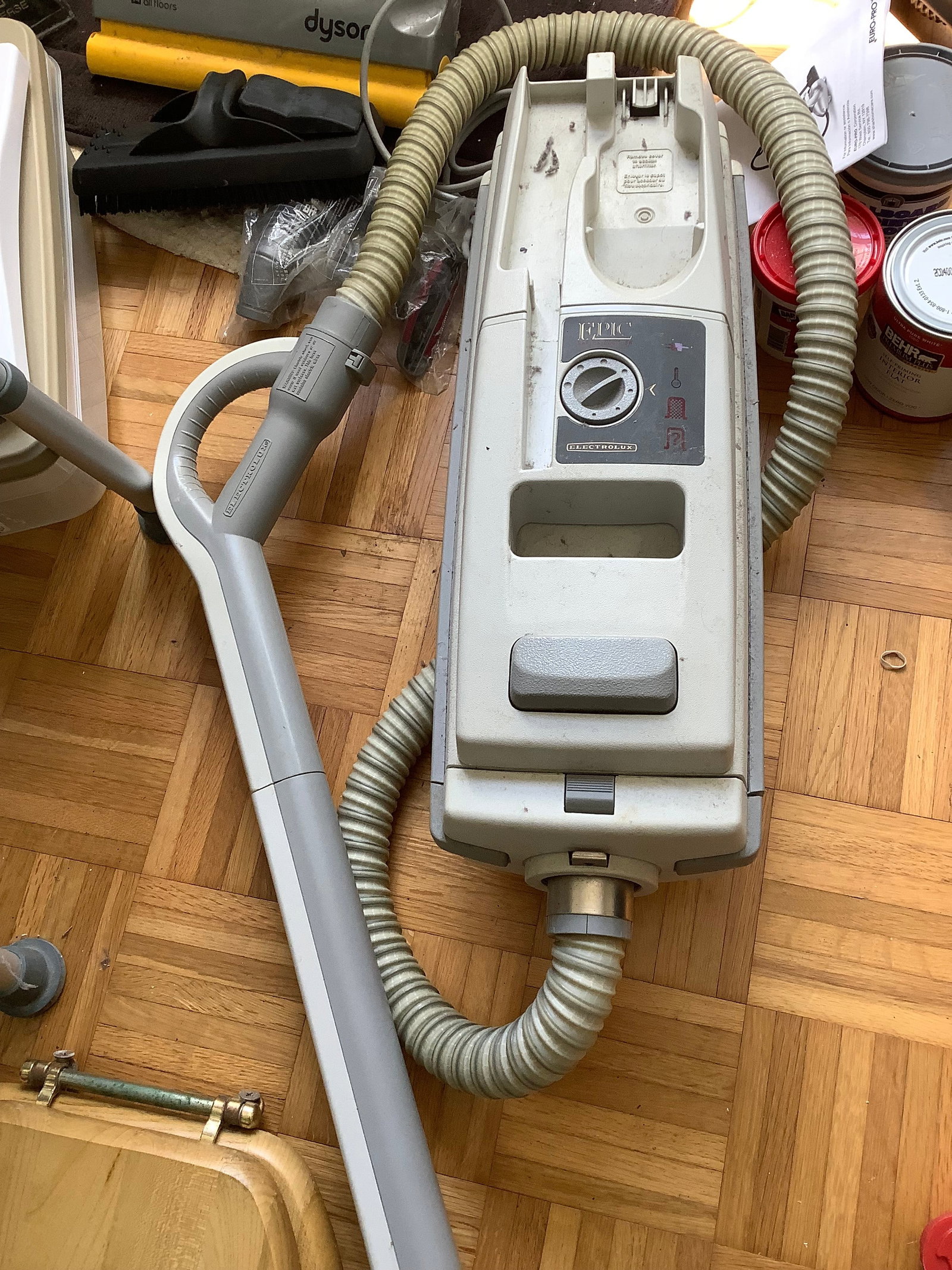 Electrolux vaccuum: Electrolux vaccuum