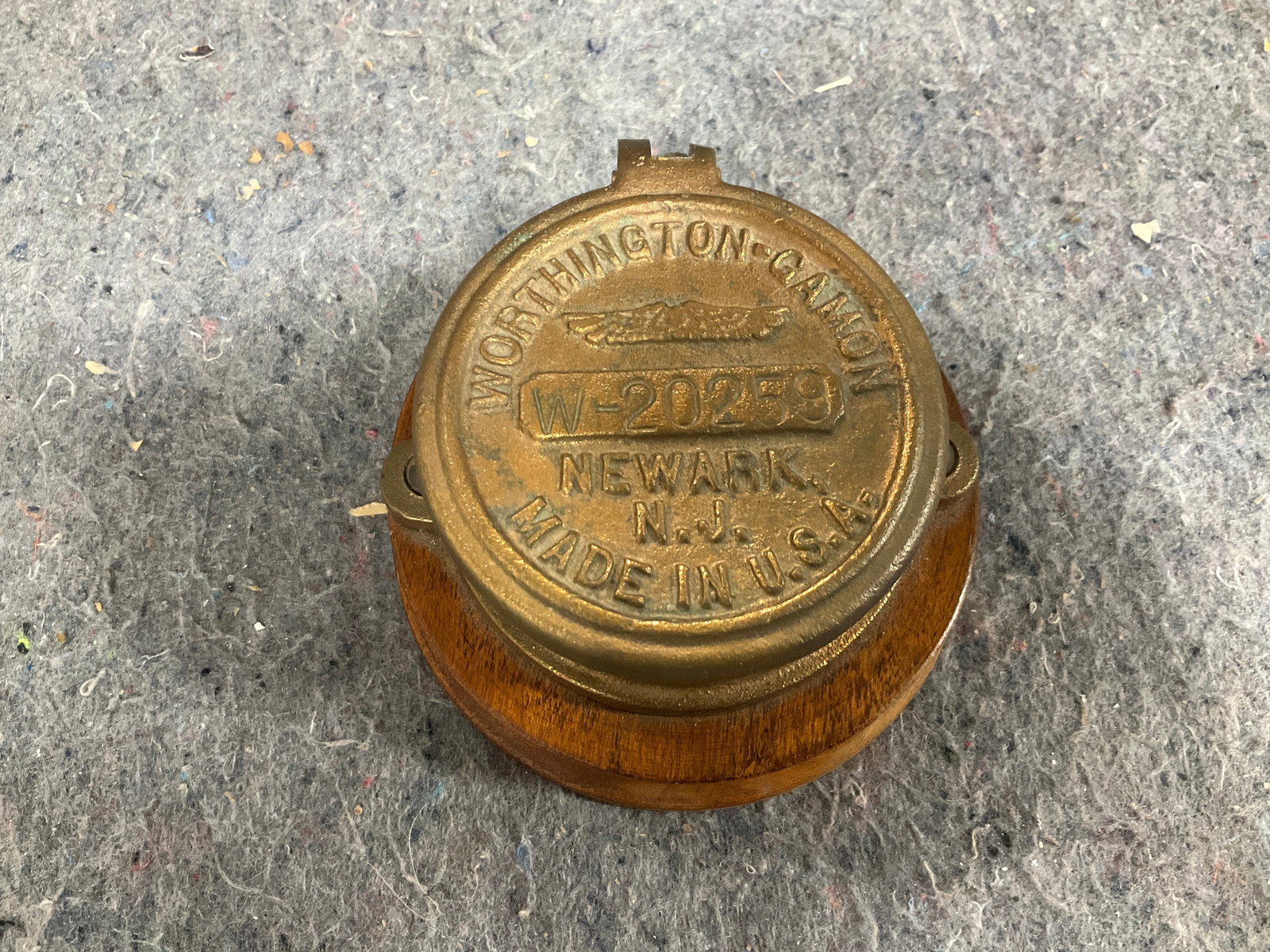 Vintage Worthington game water meter brass cover-newark NJ: Vintage Worthington game water meter brass cover-newark NJ