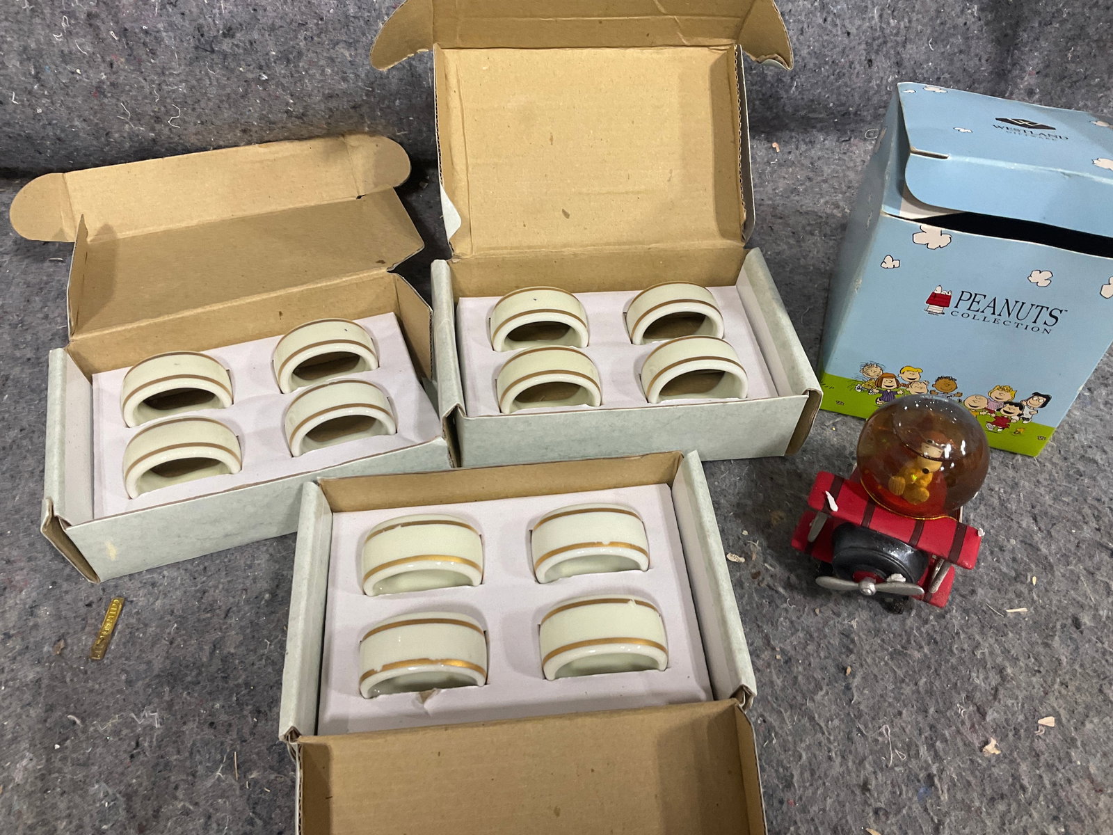 Peanuts Collection snowglobe and Gorham ceramic napkin holders (1 of 1)