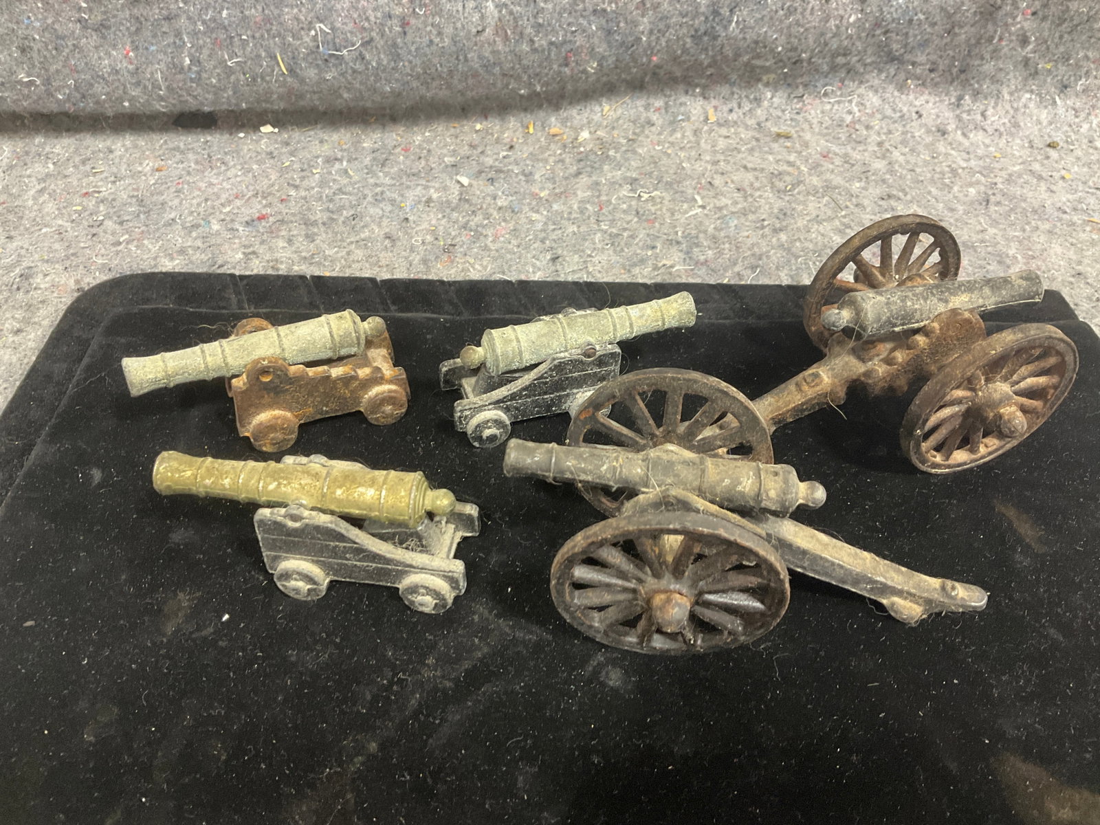 Pencraft cannon replicas (1 of 1)