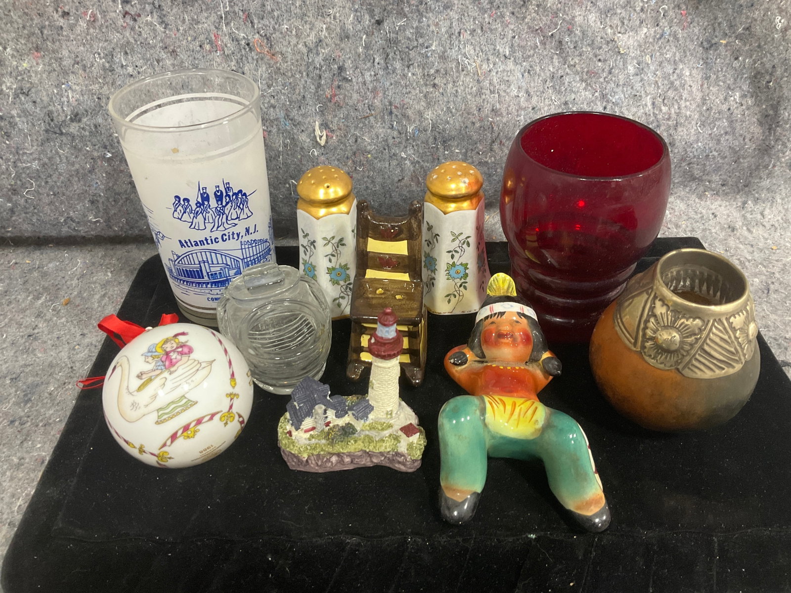 Atlantic City cups, statues, and more(5in tallest) (1 of 1)