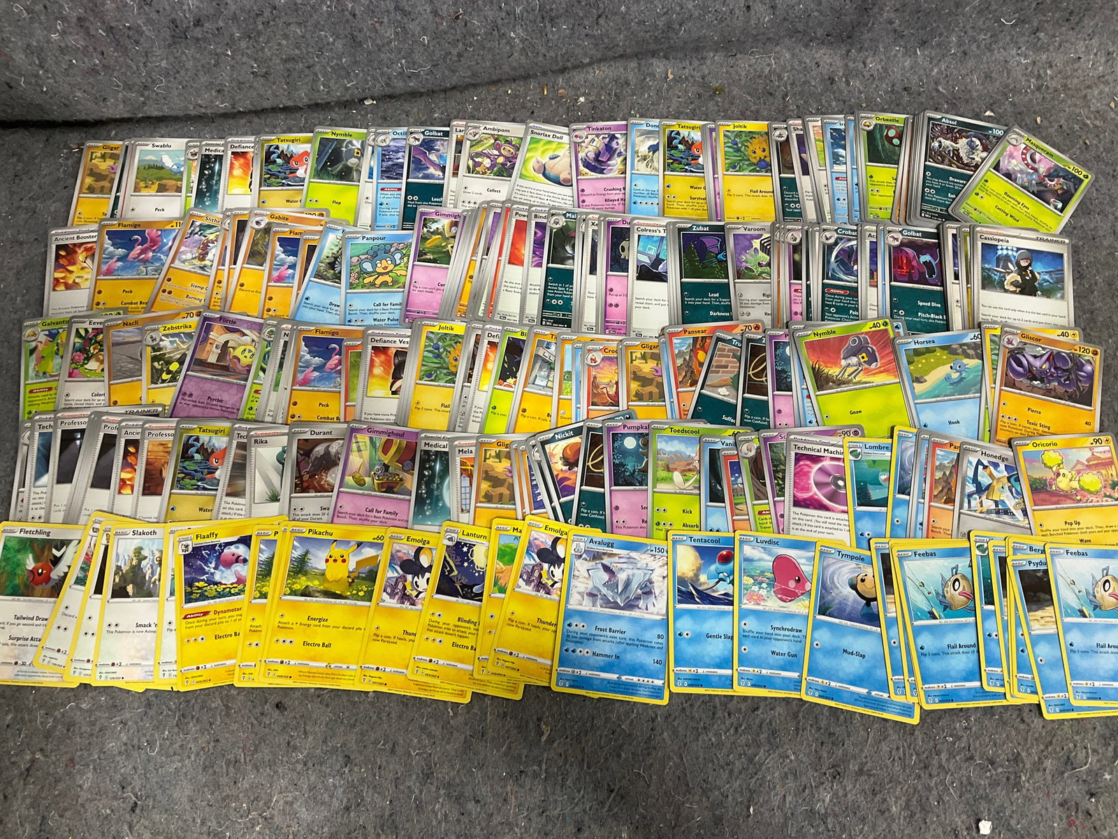 Various Pokemon cards: Various Pokemon cards