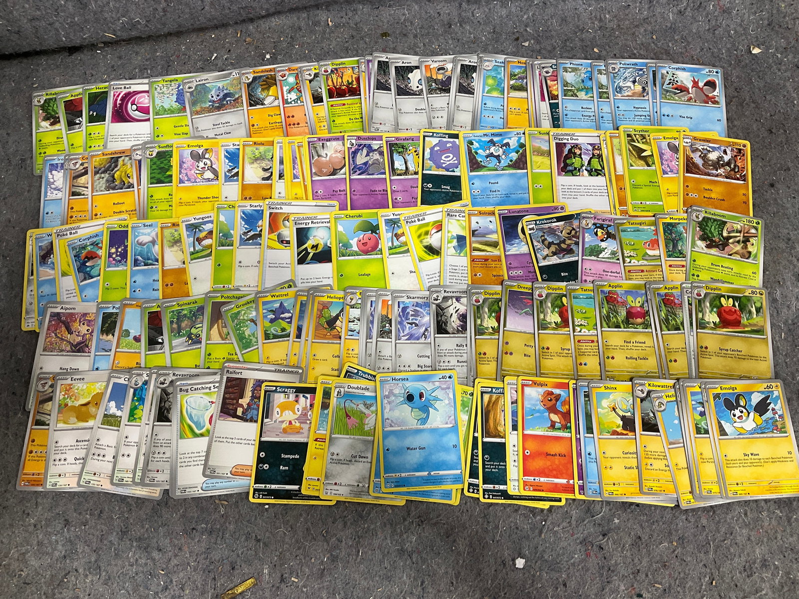 Various Pokemon cards: Various Pokemon cards
