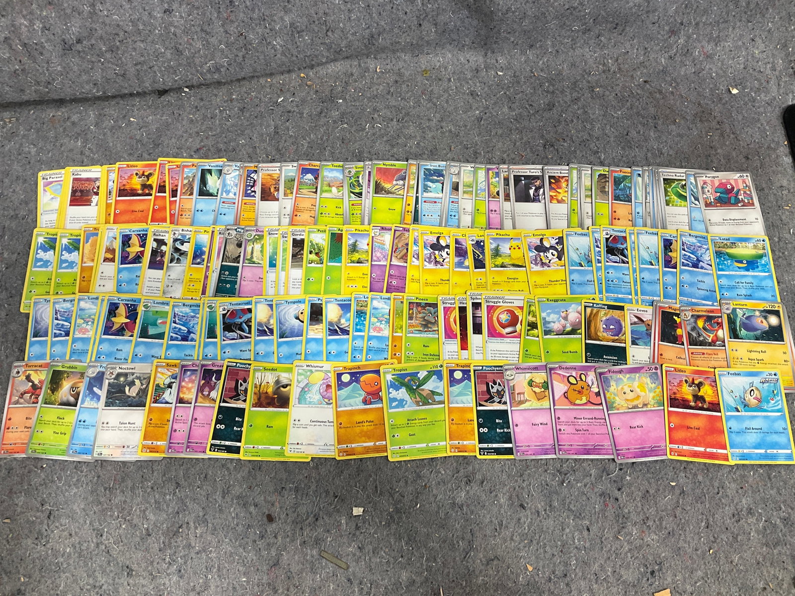 Various Pokemon cards: Various Pokemon cards