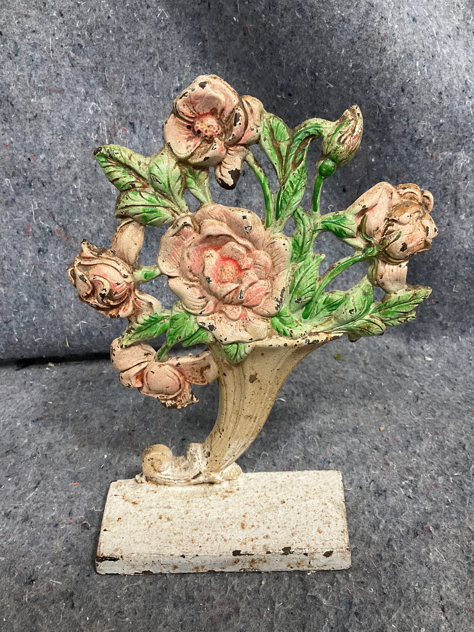 Cast iron floral doorstop(10in tall) (1 of 1)