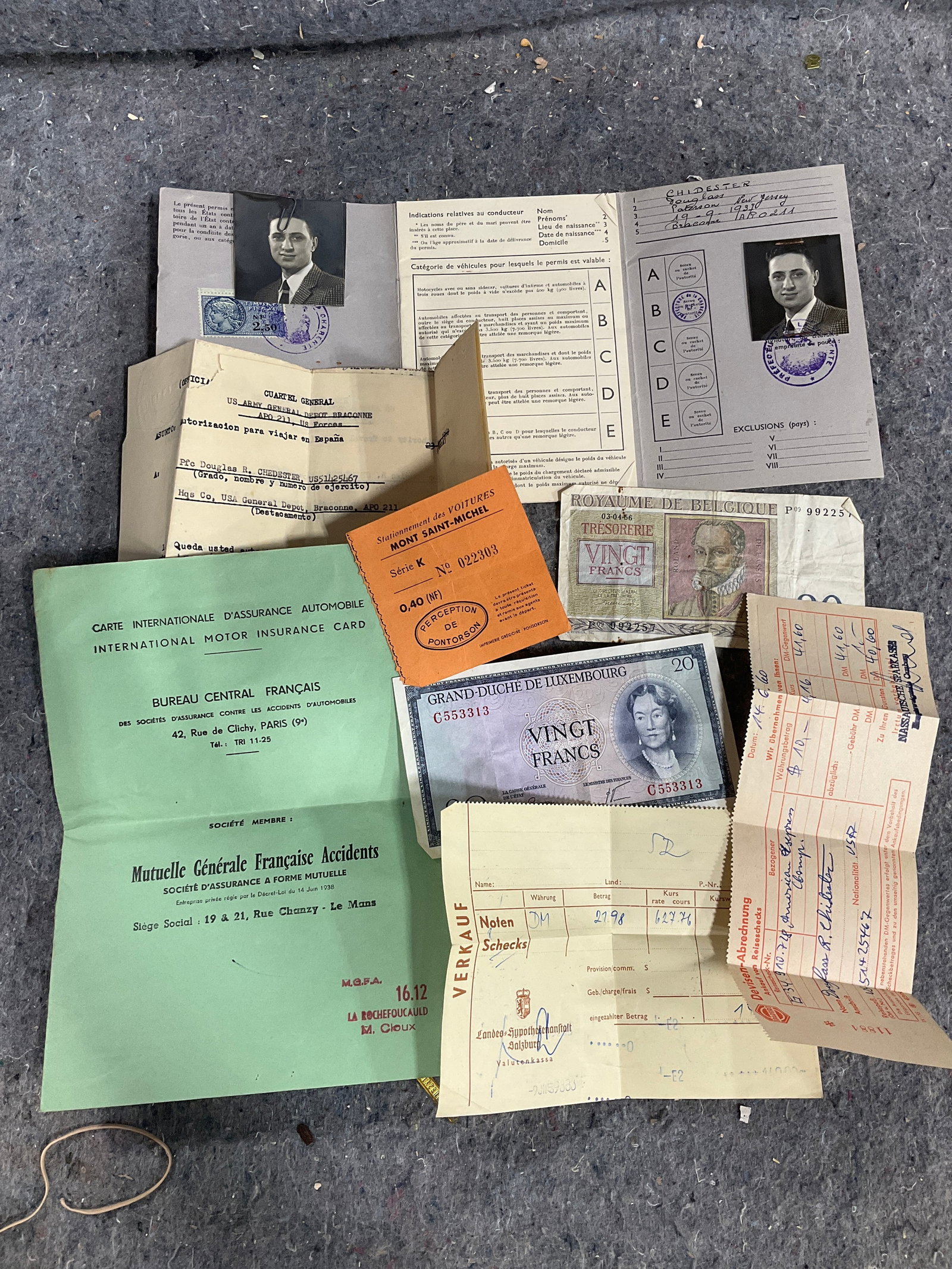 1949 France passport (1 of 1)