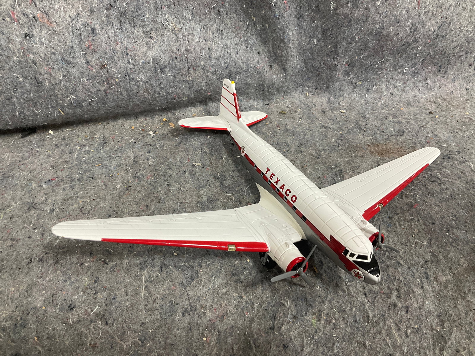Vintage Texaco plane modelV (1 of 1)